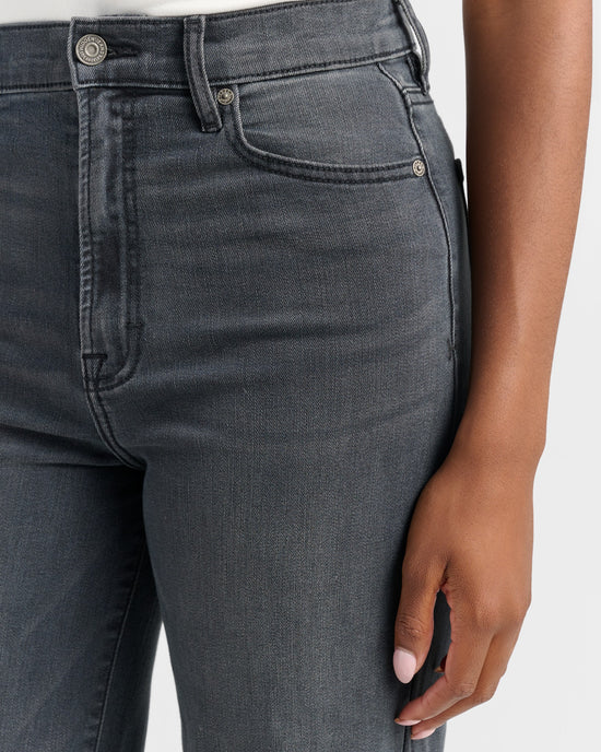 Washed Black $|& Hidden The Logan Dad Jeans - SOF Detail