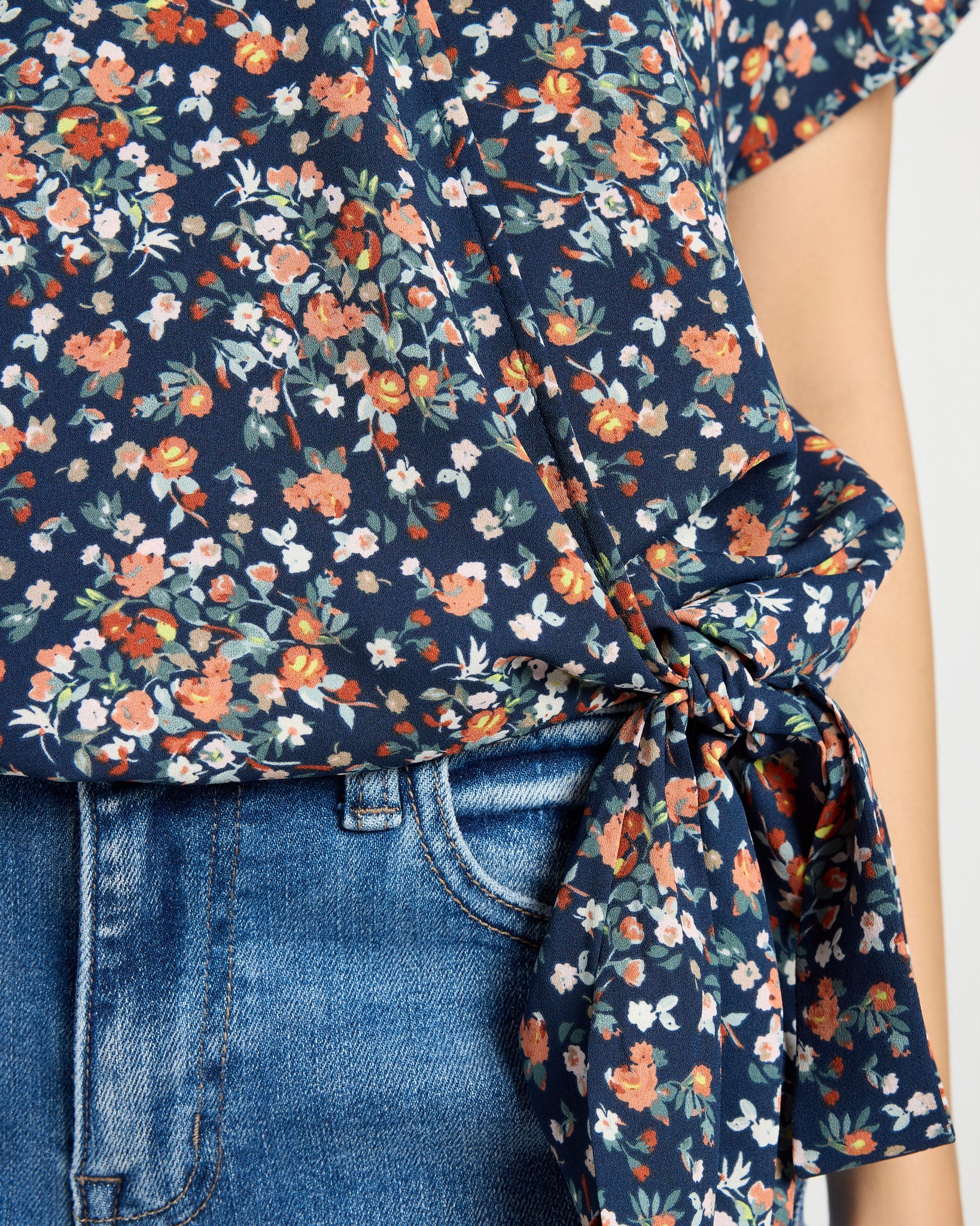 Teal/Yellow Daisy $|& West Kei Floral Woven Short Sleeve Surplice Top - SOF Full Front