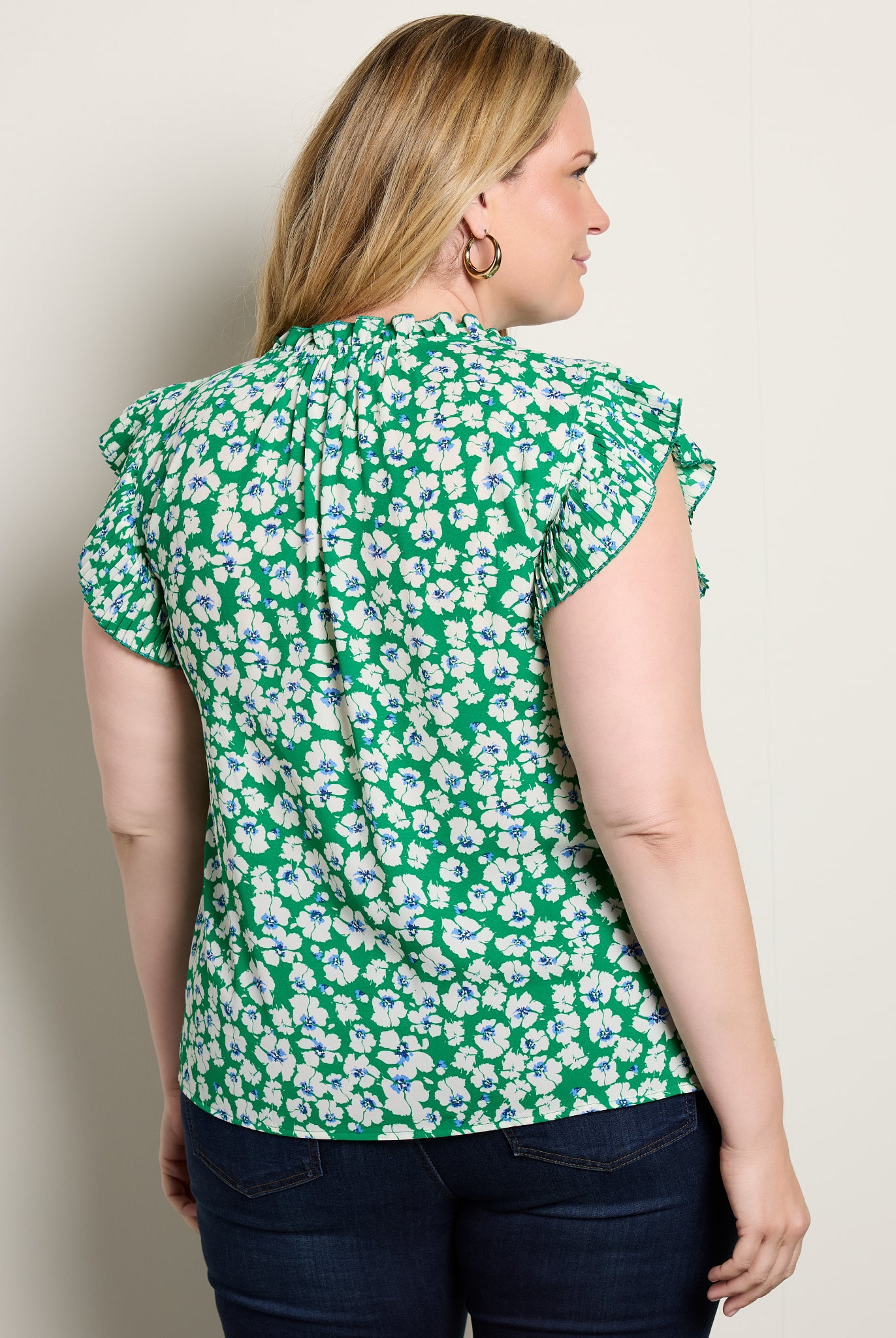 Green $|& VOY Los Angeles Floral Pleated Sleeve Top with Tie - SOF Back