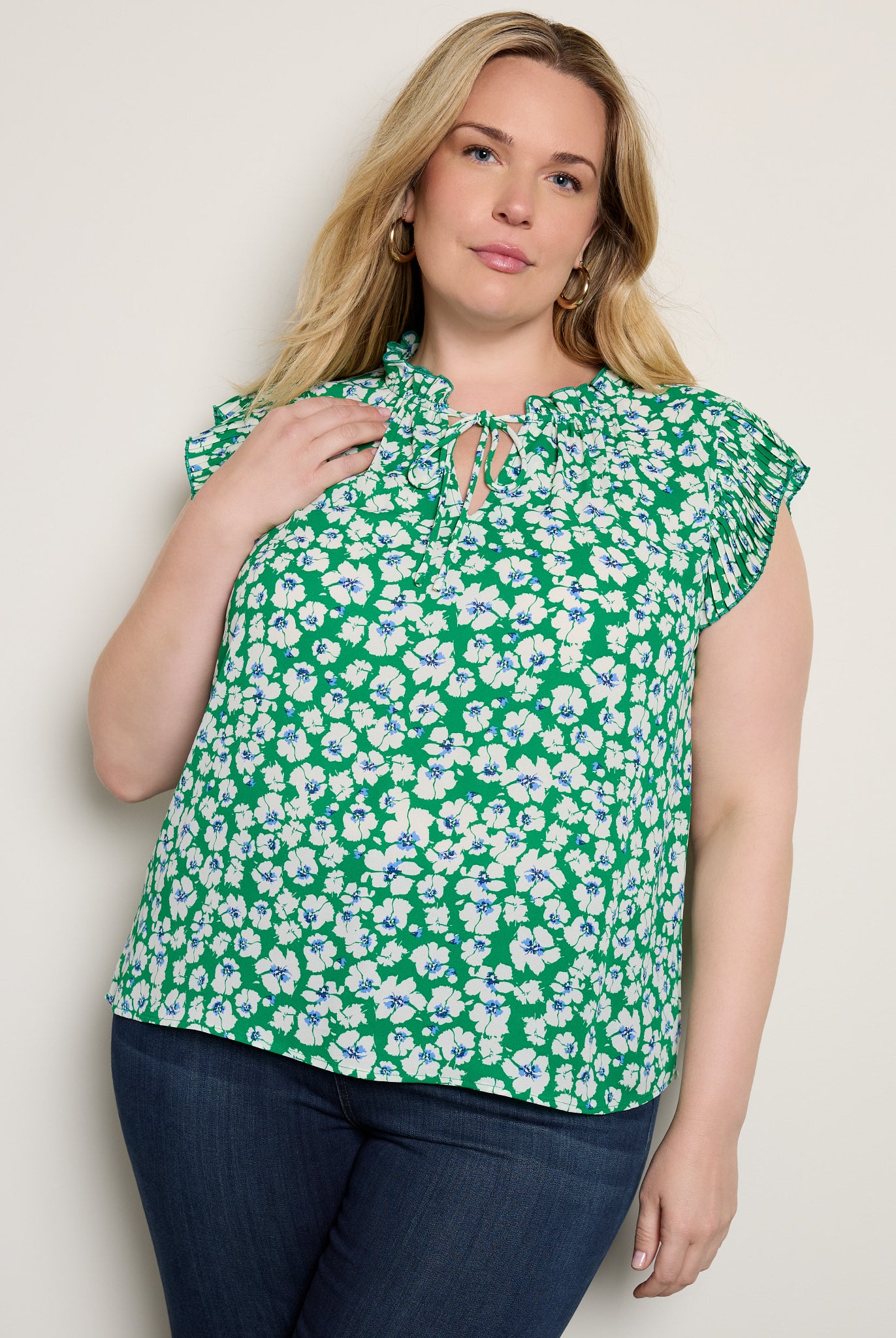 Green $|& VOY Los Angeles Floral Pleated Sleeve Top with Tie - SOF Front