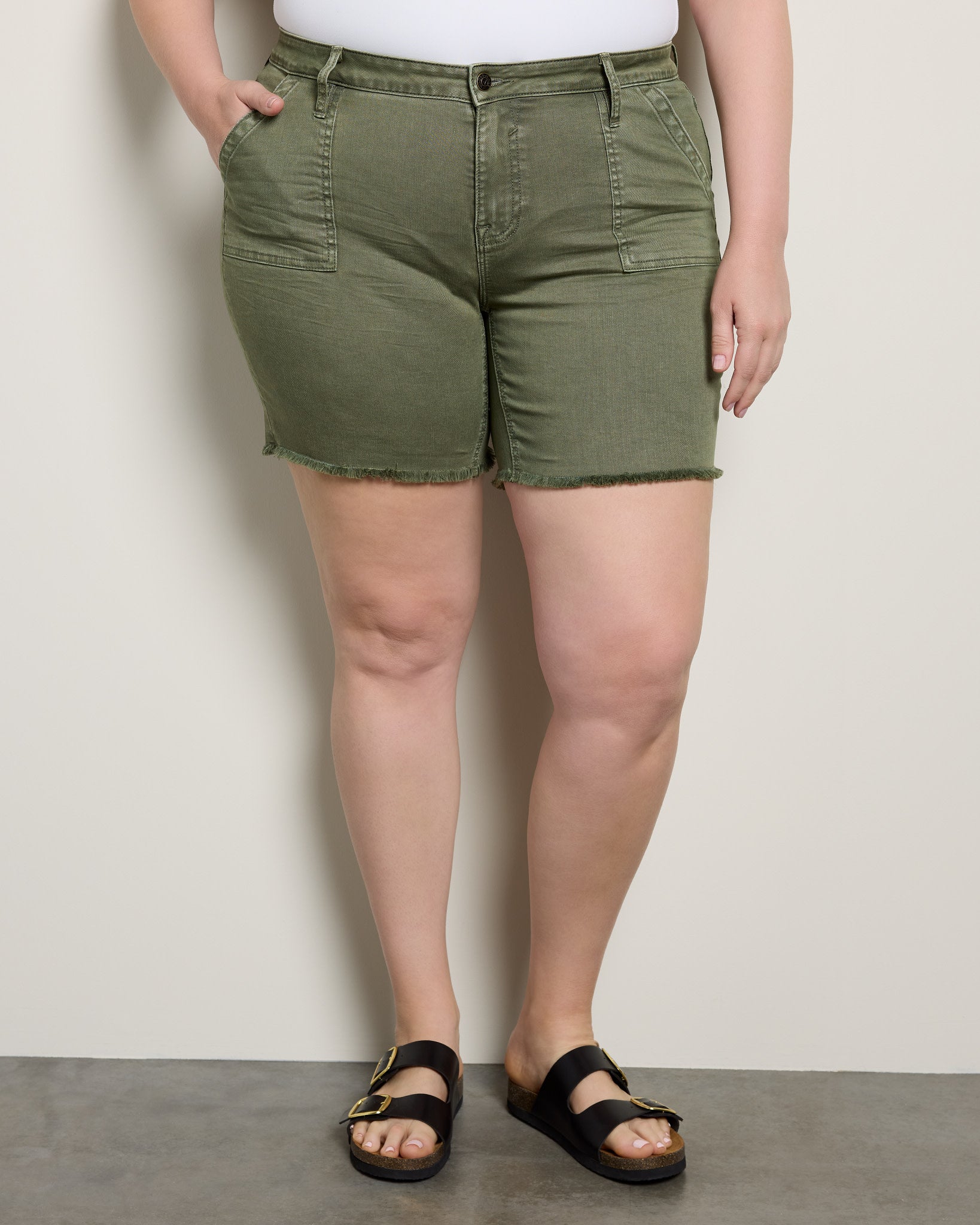 Light Olive $|& Vigoss Marley Mid Rise Cargo Short - SOF Front