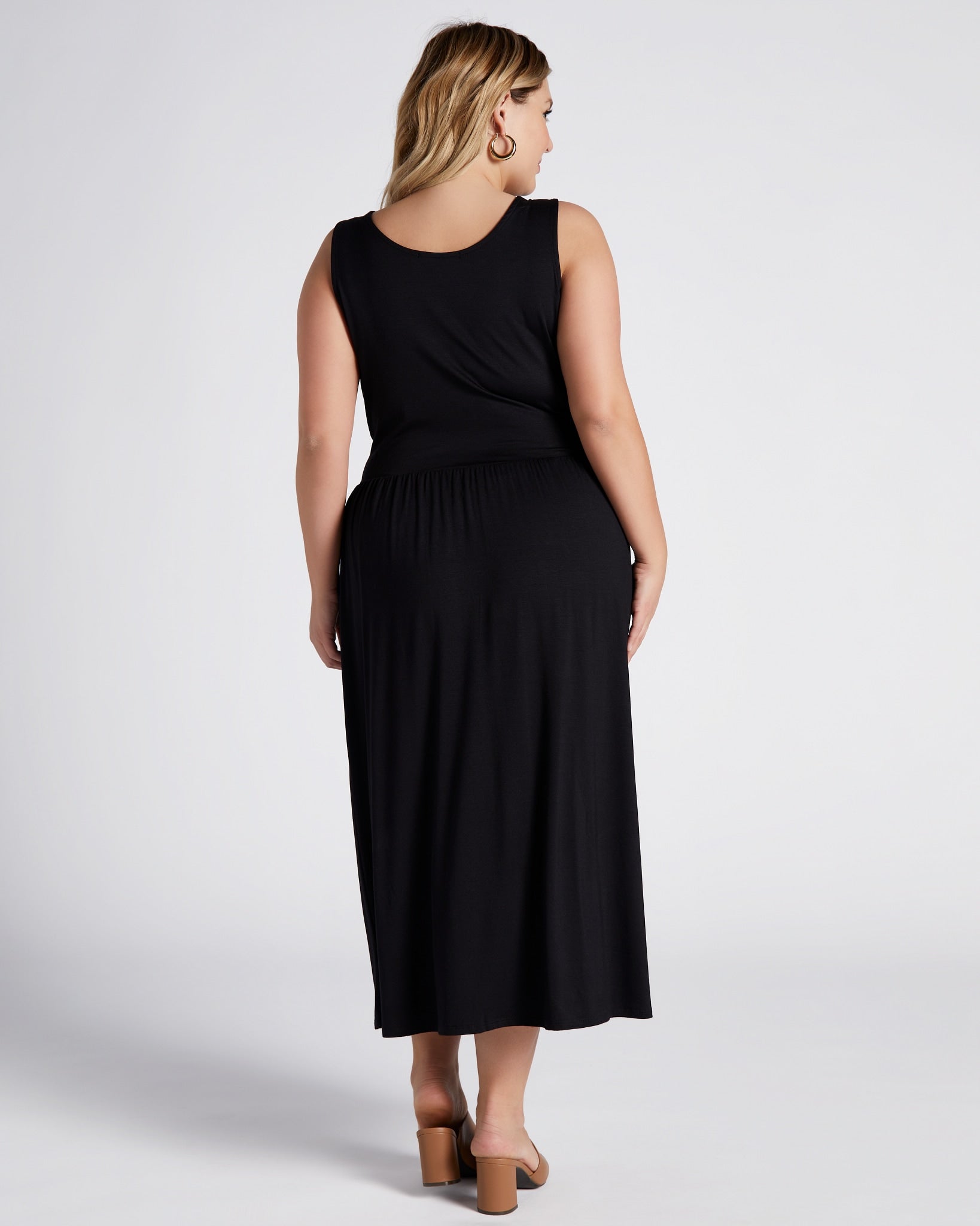 Black $|& W. by Wantable Sleeveless Midi Dress - SOF Back