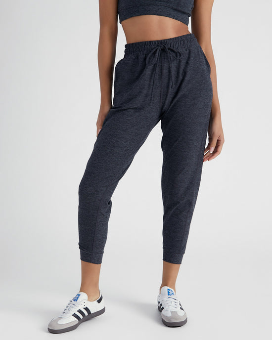 Heather Charcoal $|& Interval FlowHeather Sculpt Highland Jogger - SOF Front