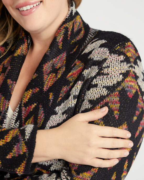 Black $|& Woven Heart Shawl Collar Aztec Print Cardigan - SOF Detail