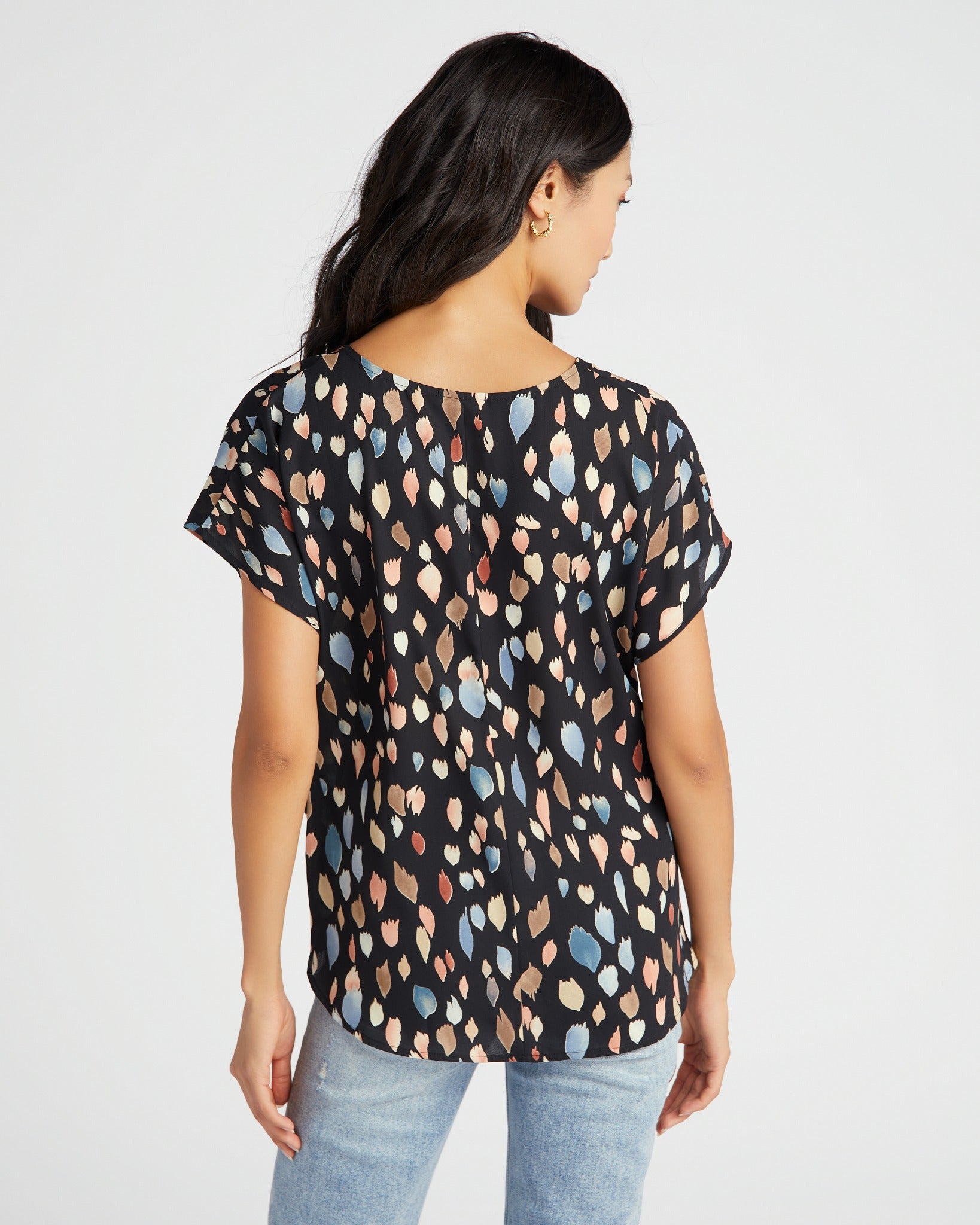 Black Multi $|& West Kei Printed Woven Short Sleeve Twist Front Top - SOF Back