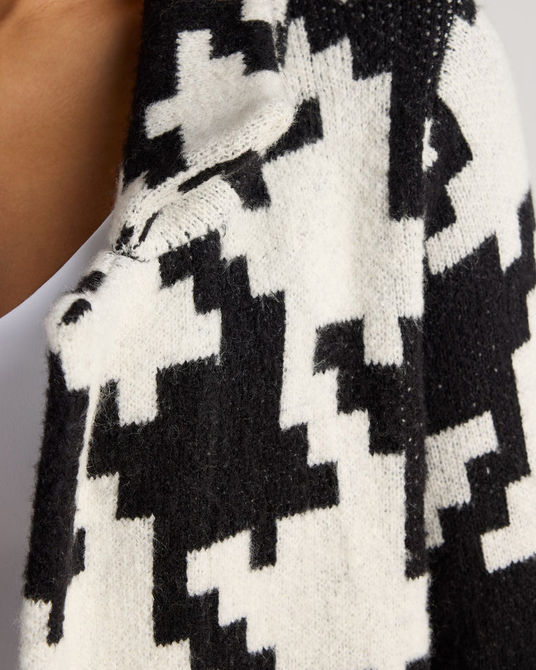Ivory Houndstooth $|& OneWorld Sweater Coatigan - SOF Detail