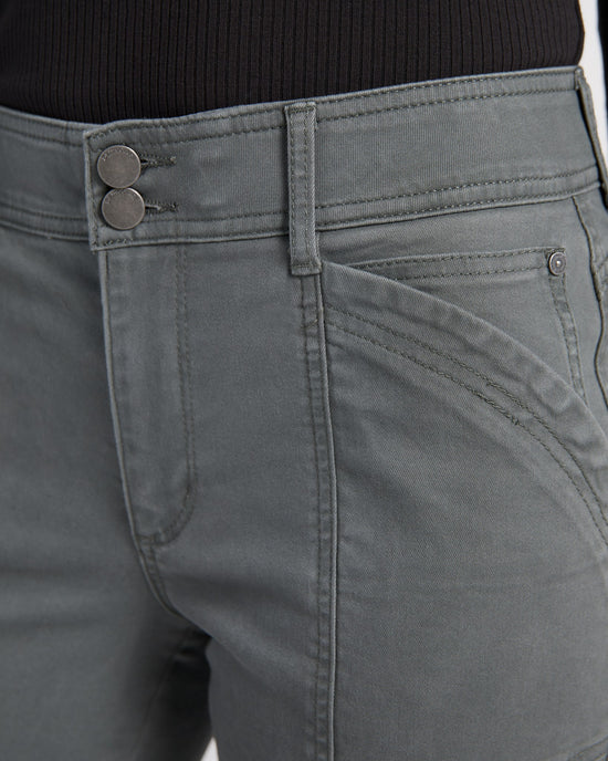 Thyme $|& Democracy Absolution Tapered Utility Pant - SOF Detail