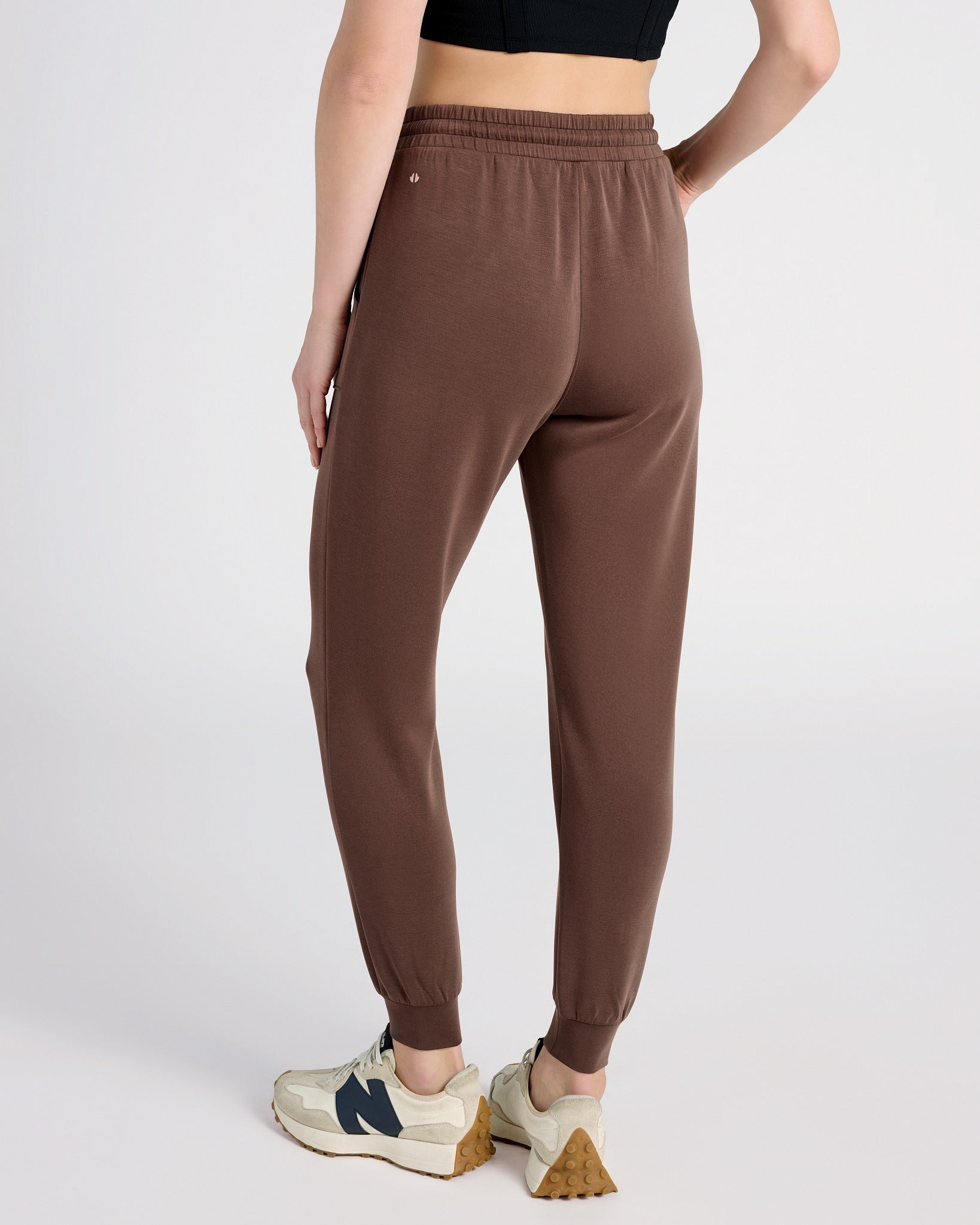 Fudge $|& Thrive Société Patch Pocket Lounge Jogger - SOF Back