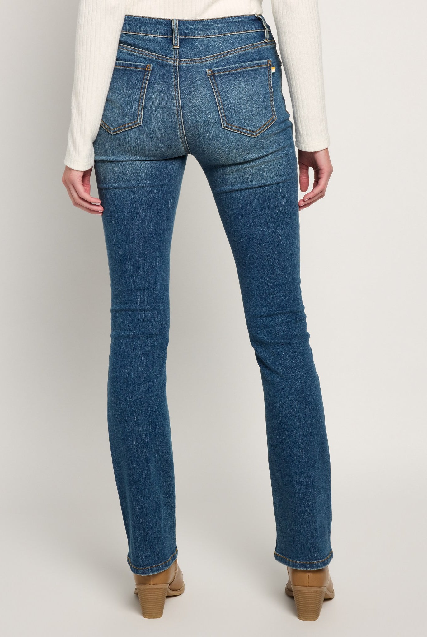 Dark Wash $|& SEAS Mariah Bootcut Jeans - SOF Back