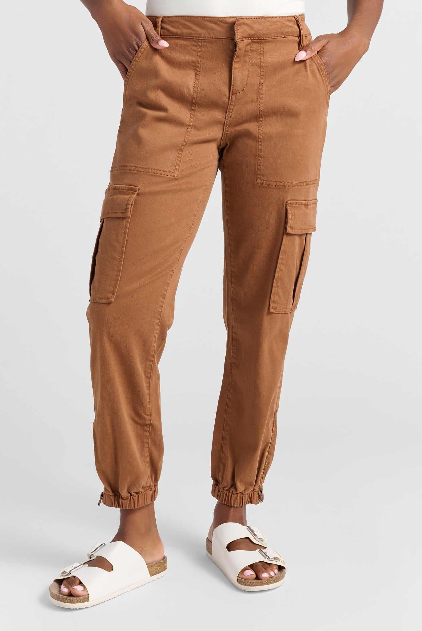 Toffee $|& Herizon Niki Cargo Pant - SOF Front