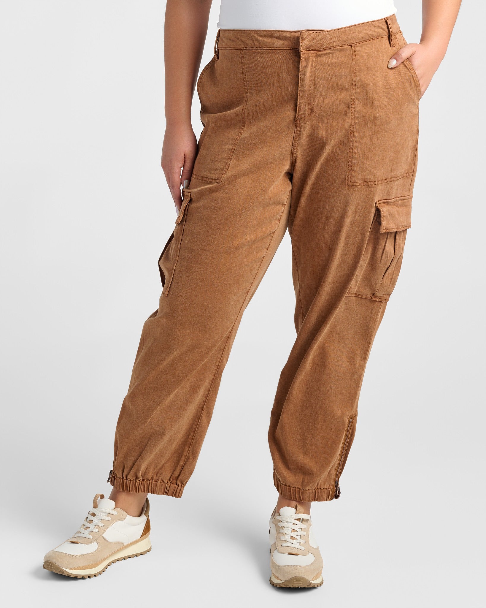 Toffee $|& Herizon Niki Cargo Pant - SOF Front