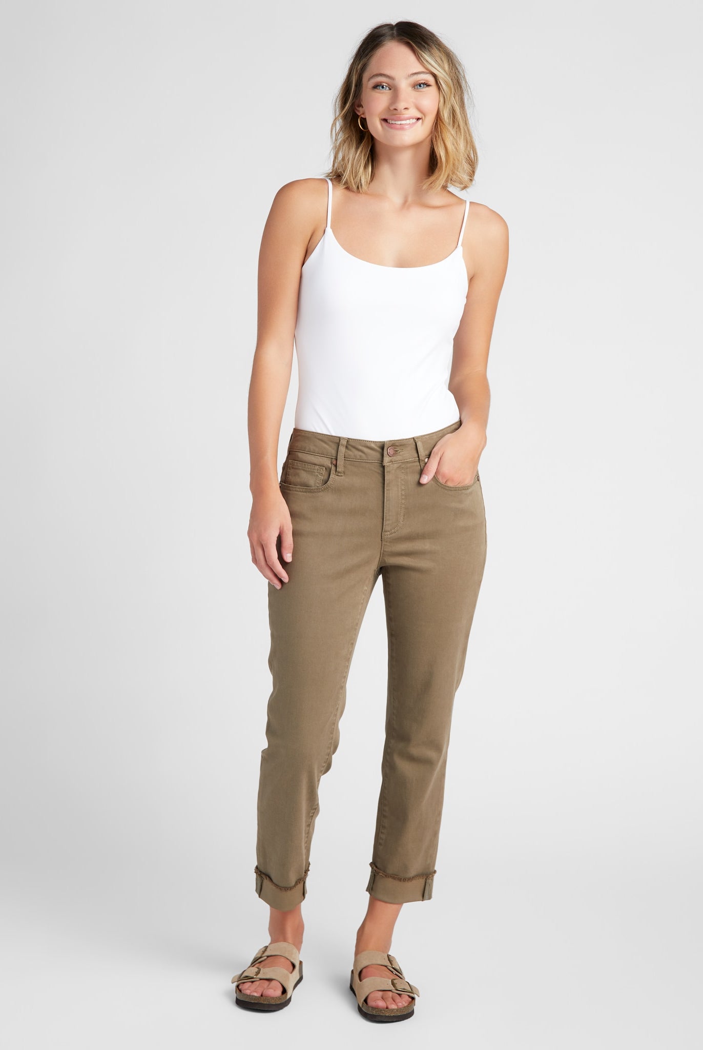 Coriander $|& Herizon Lana Cropped Straight Leg Jeans - SOF Full Front