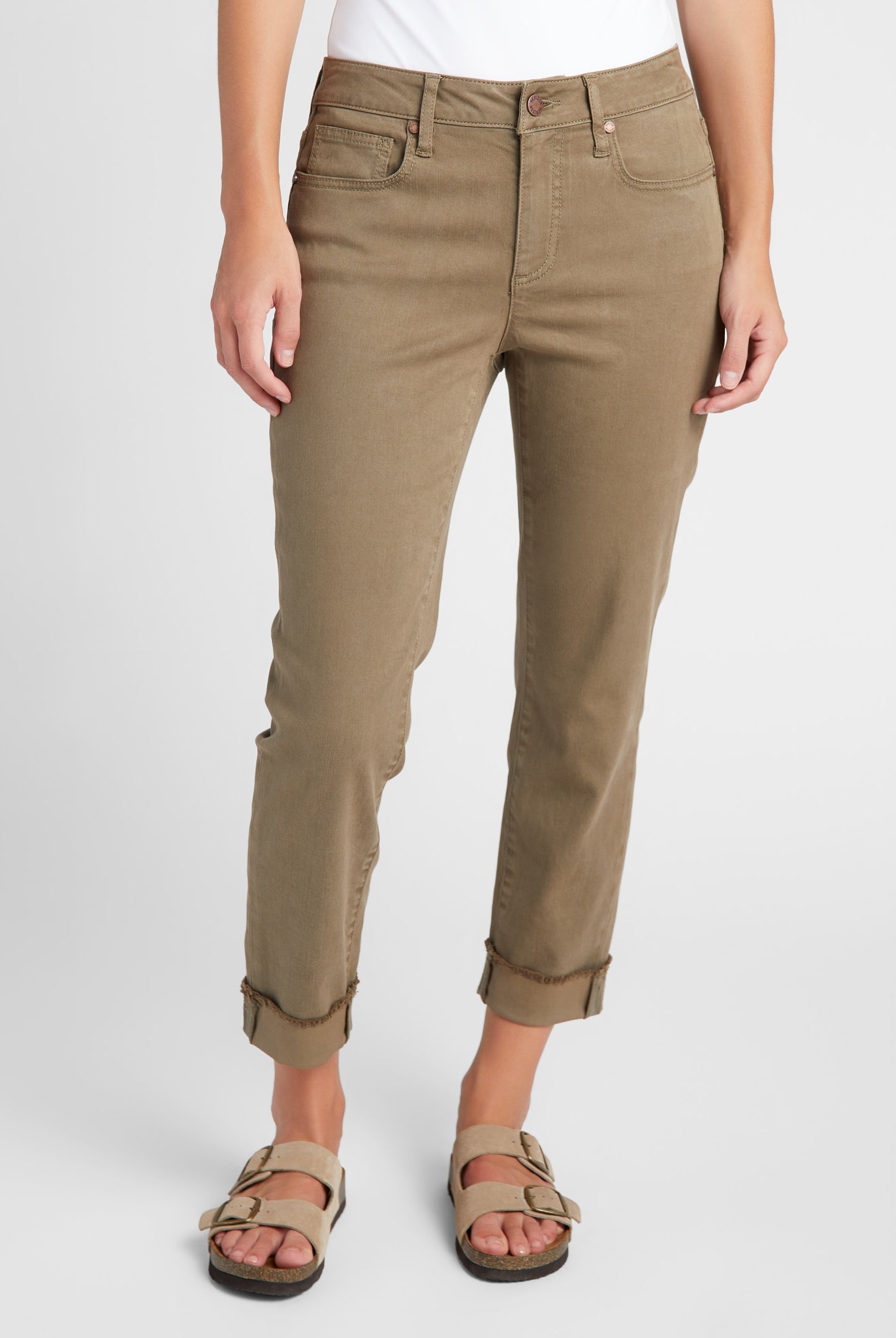 Coriander $|& Herizon Lana Cropped Straight Leg Jeans - SOF Front