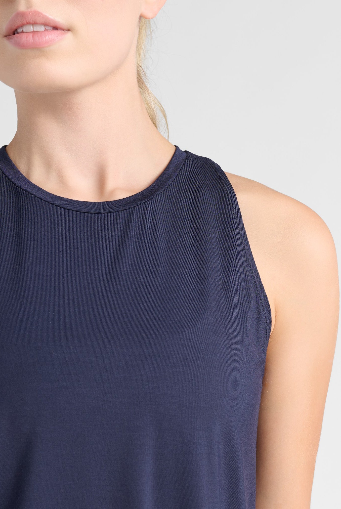 Navy $|& Interval Split Back Tank - SOF Detail