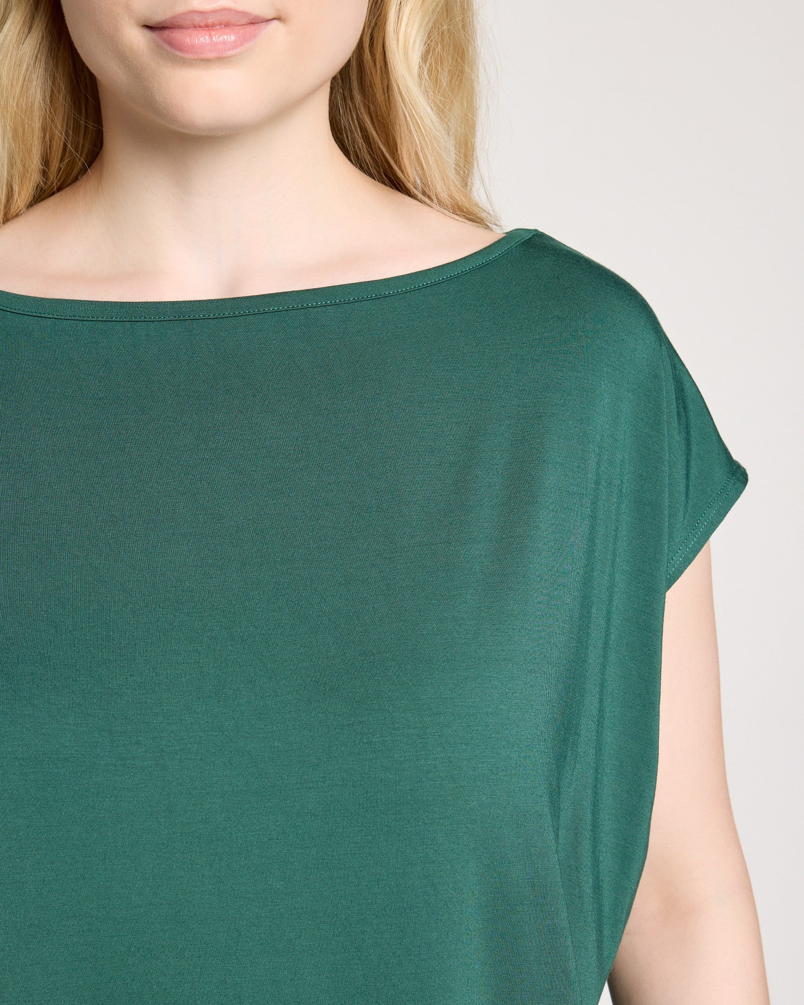 Hunter Green $|& SEAS Brentwood Boat Neck Top - SOF Full Front
