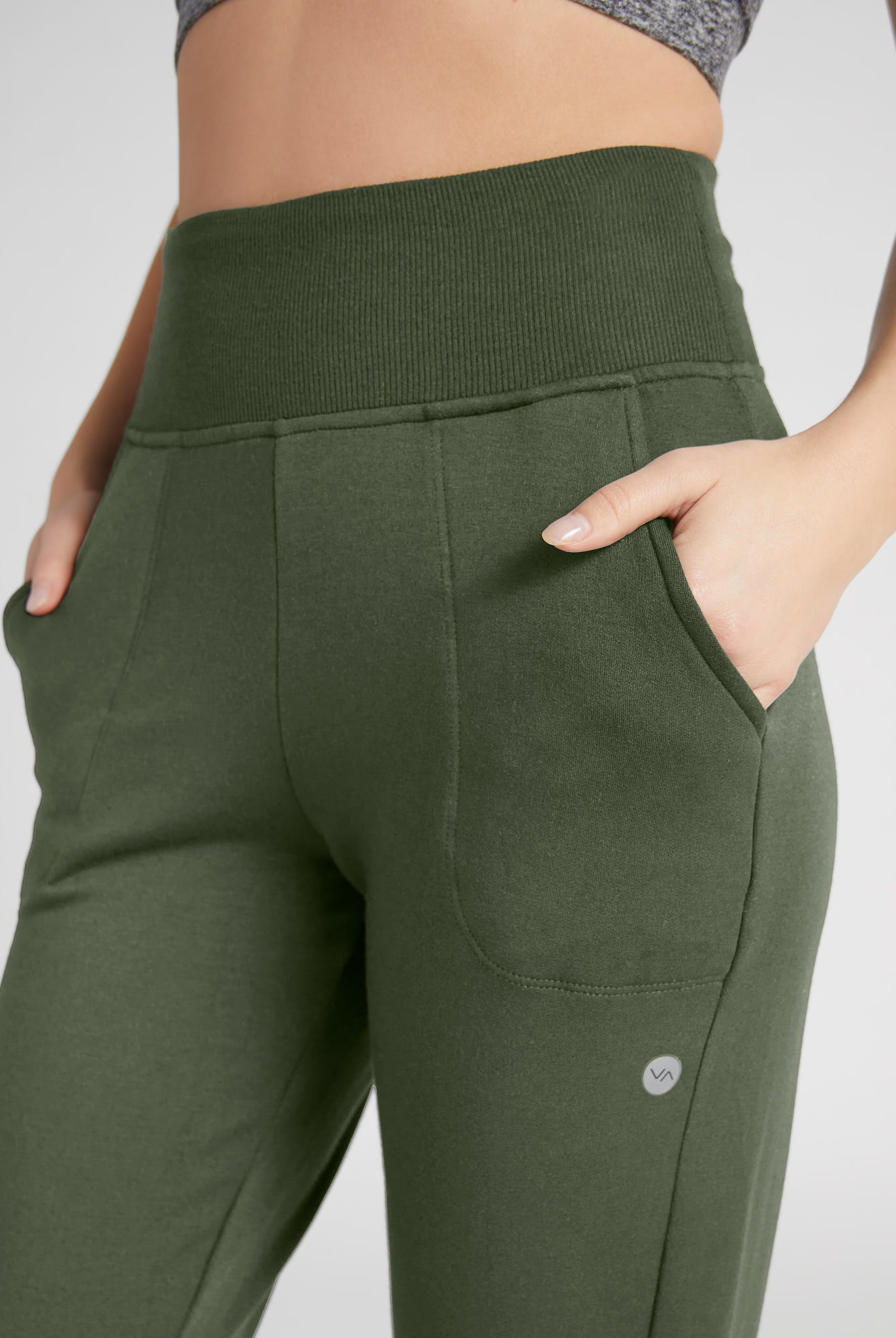 Four Leaf Clover $|& Interval Flex Flat Front Jogger - SOF Detail