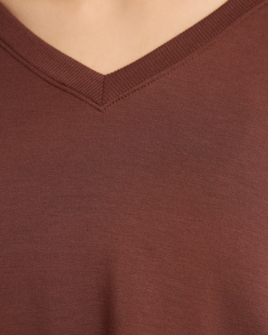 Chocolate Fondant $|& Interval Flex Fleece V-Neck Top - SOF Detail