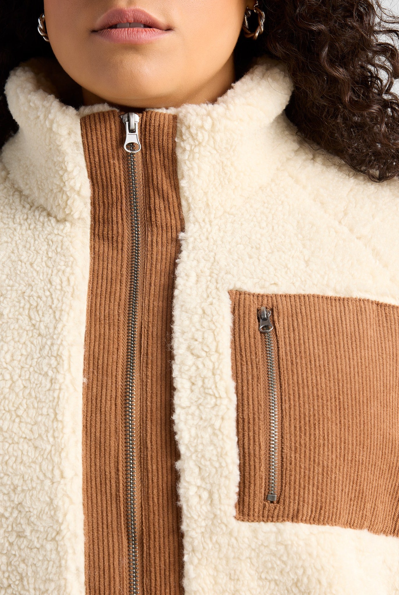 Cream/Brown $|& Herizon Sherpa Jacket withCorduroy Pocket - SOF Detail