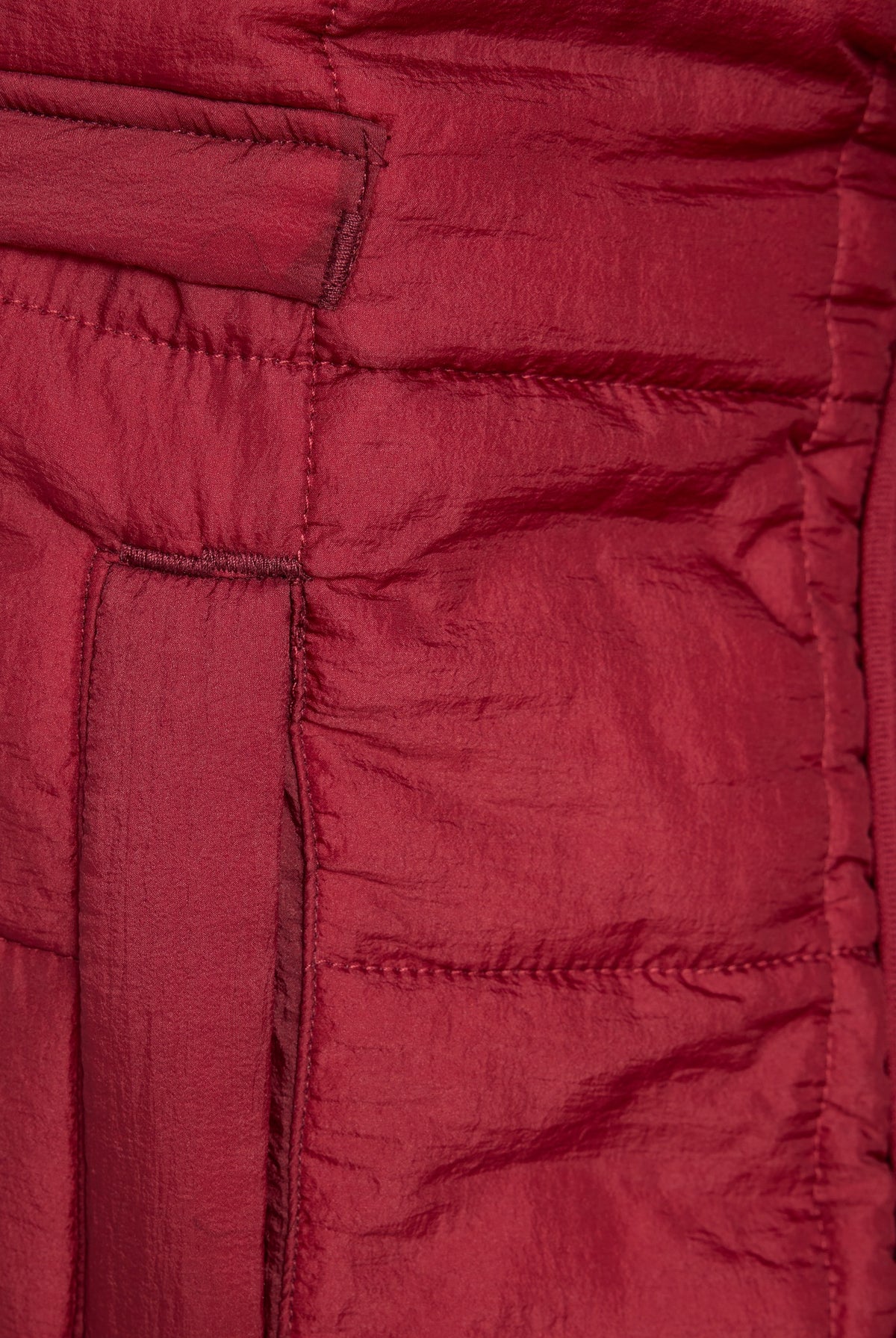 Cabernet $|& Interval Packable Puffer Jacket - SOF Full Front