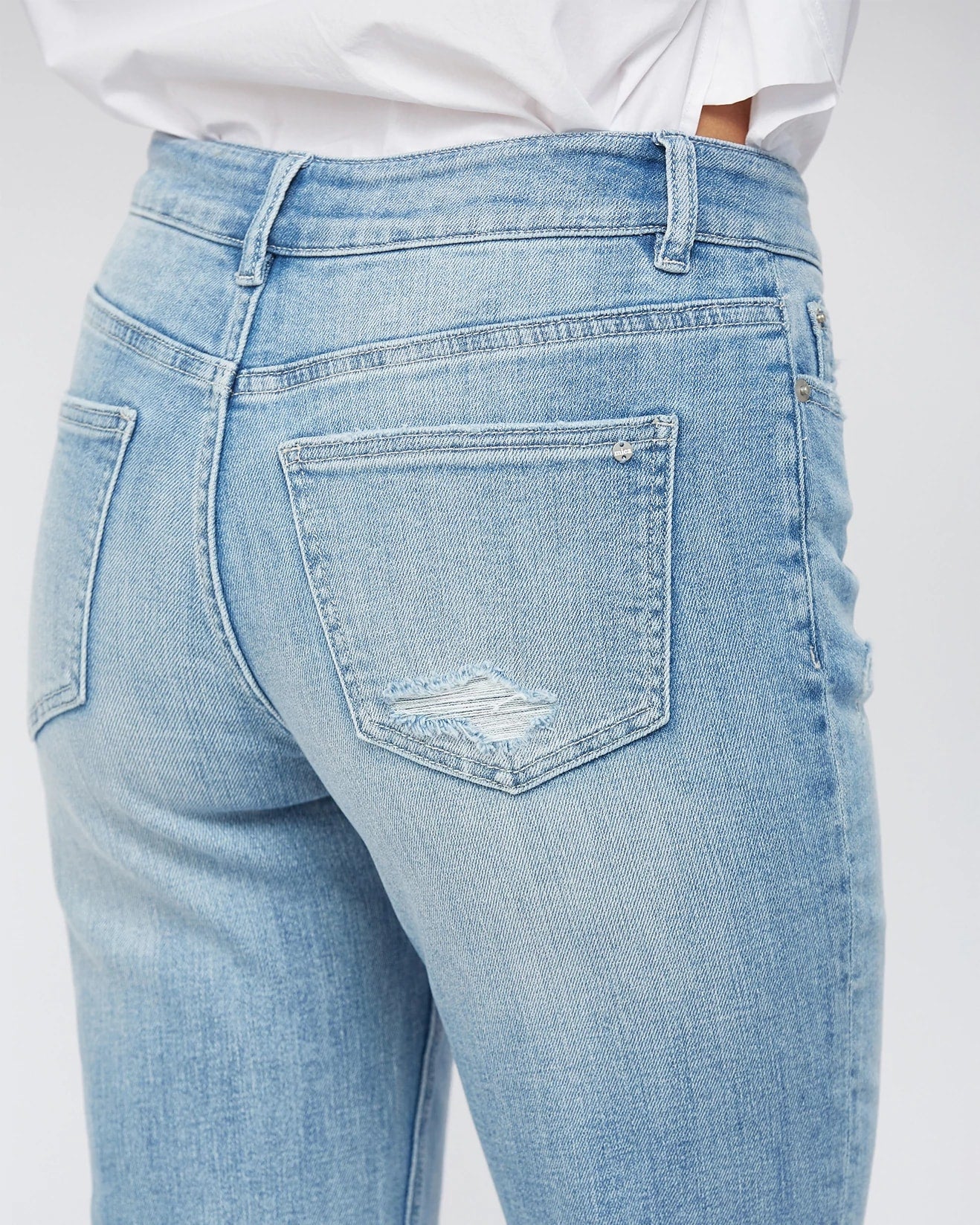 Power Blue $|& Mica Denim Mid Rise Cigarette Cropped Jeans - VOF Detail