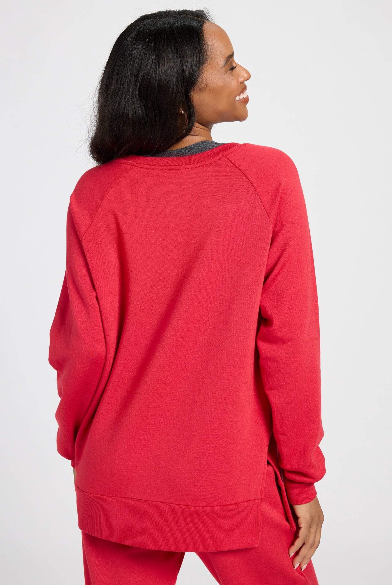 Poppy $|& Interval Flex Fleece V-Neck Top - SOF Back