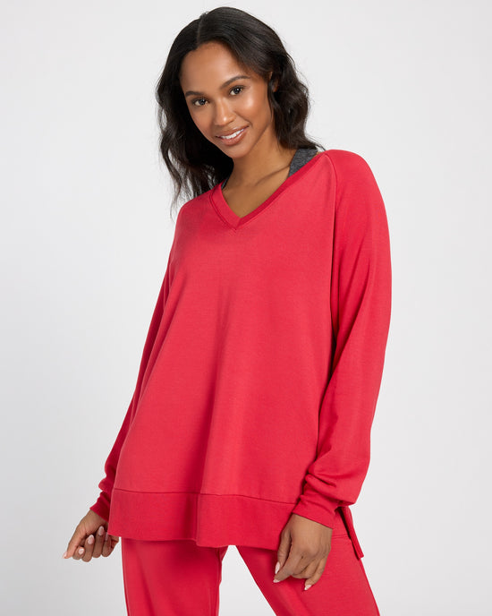 Poppy $|& Interval Flex Fleece V-Neck Top - SOF Front