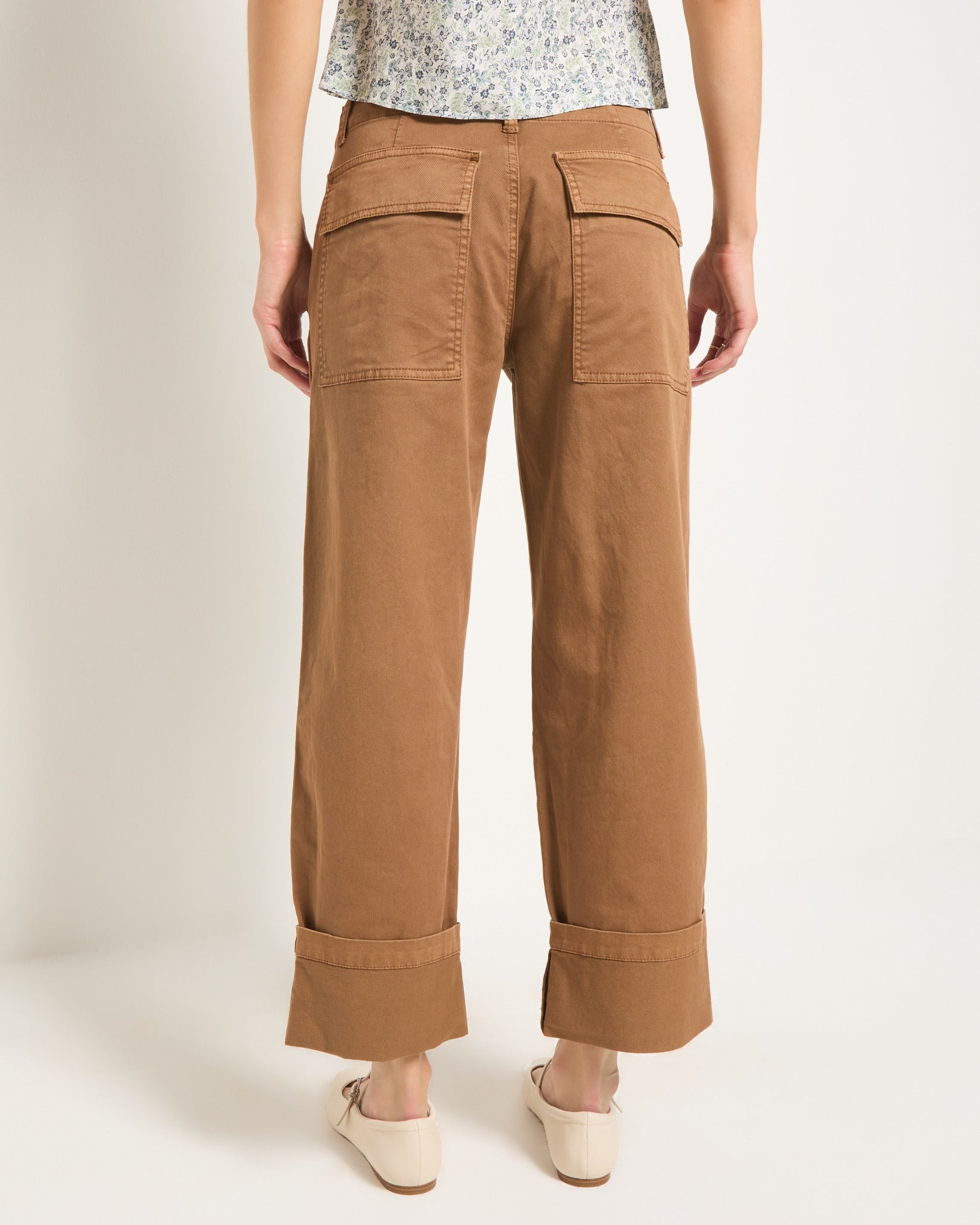 Camel $|& SEAS Bungalow Cuffed Twill Utility Pant - SOF Back