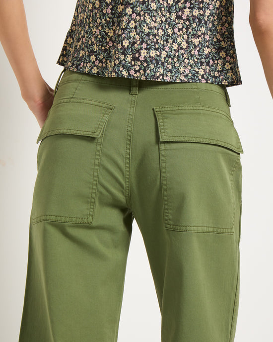 Matcha $|& SEAS Bungalow Cuffed Twill Utility Pant - VOF Front