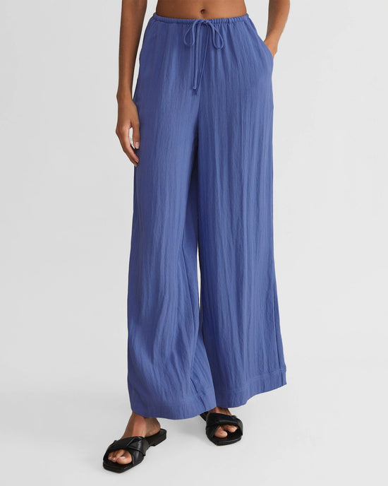 Riviera Blue $|& Z Supply Soleil Airy Textured Pant - VOF Detail
