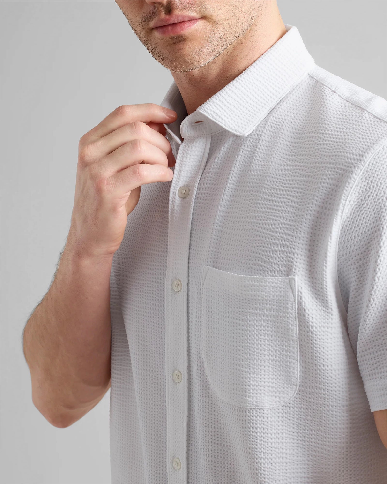 White $|& Rhone Commuter Seersucker Short Sleeve Button Down - Hanger Back