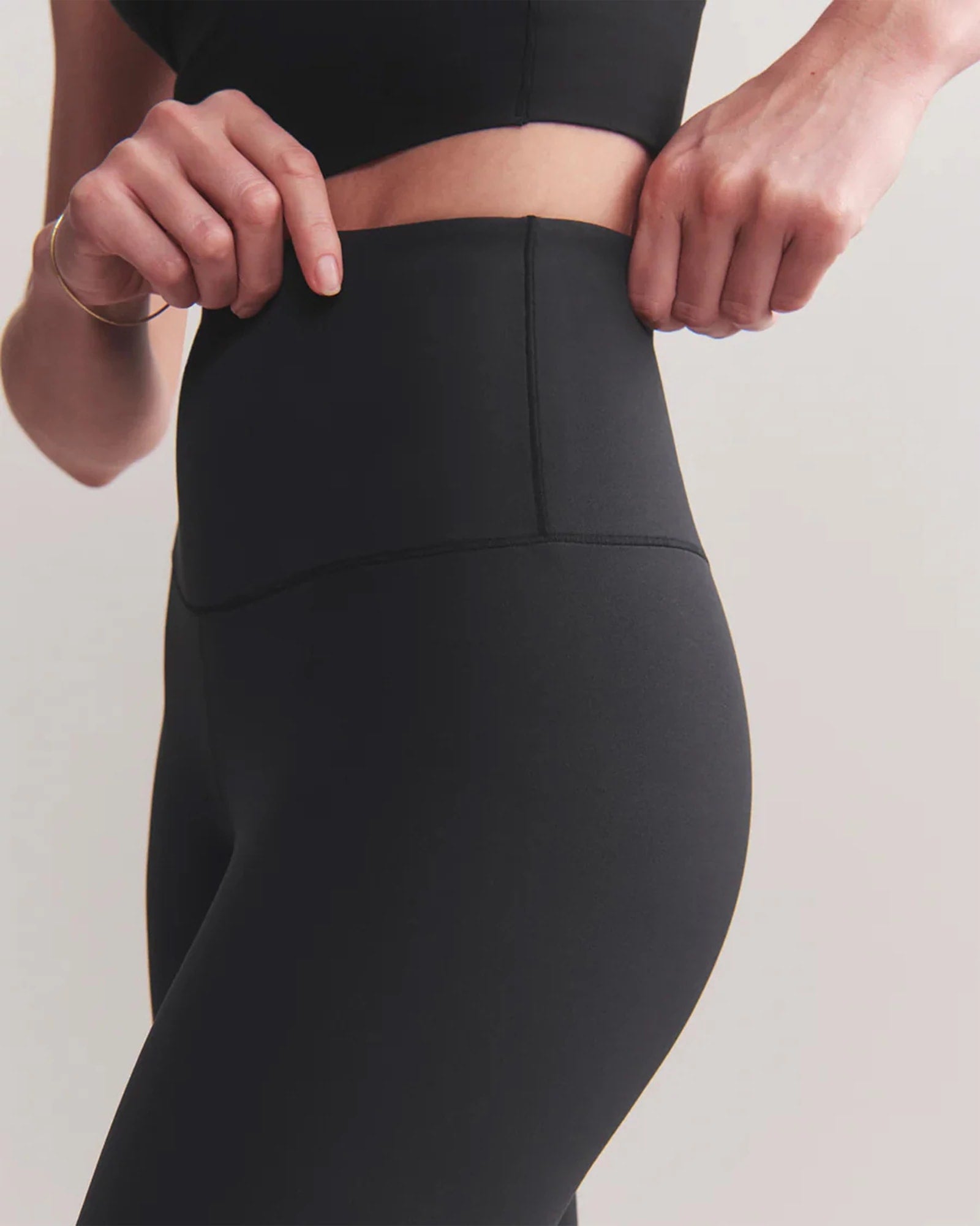 Black $|& Rhone Revive 7/8 Legging - VOF Detail