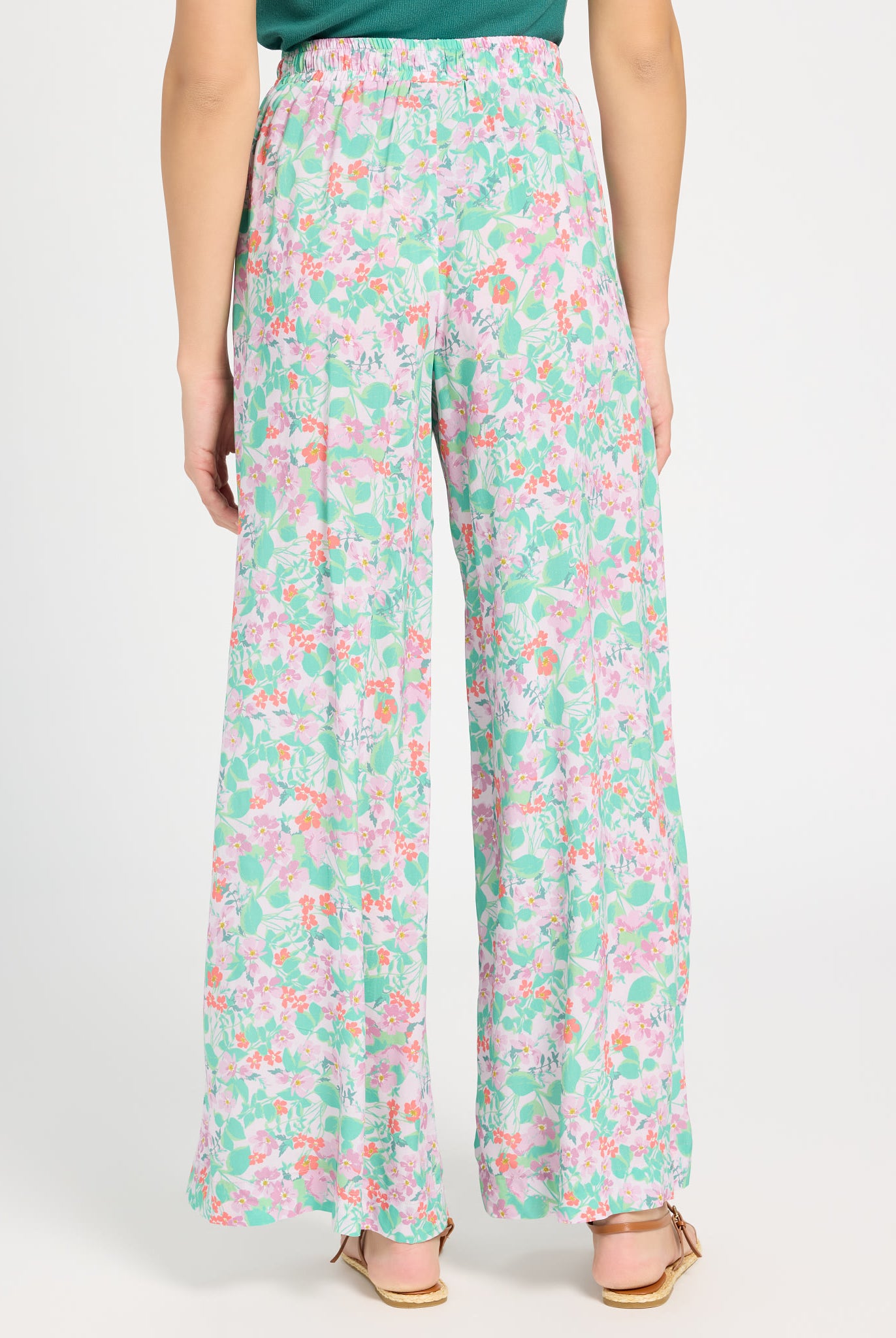 Mauve Mist Floral $|& SEAS Zuma Smocked Waist Pant - SOF Back