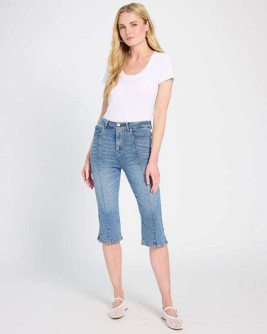Light Wash Blue $|& Vigoss Clam Digger Jean With Front Seam - UGC On Fig