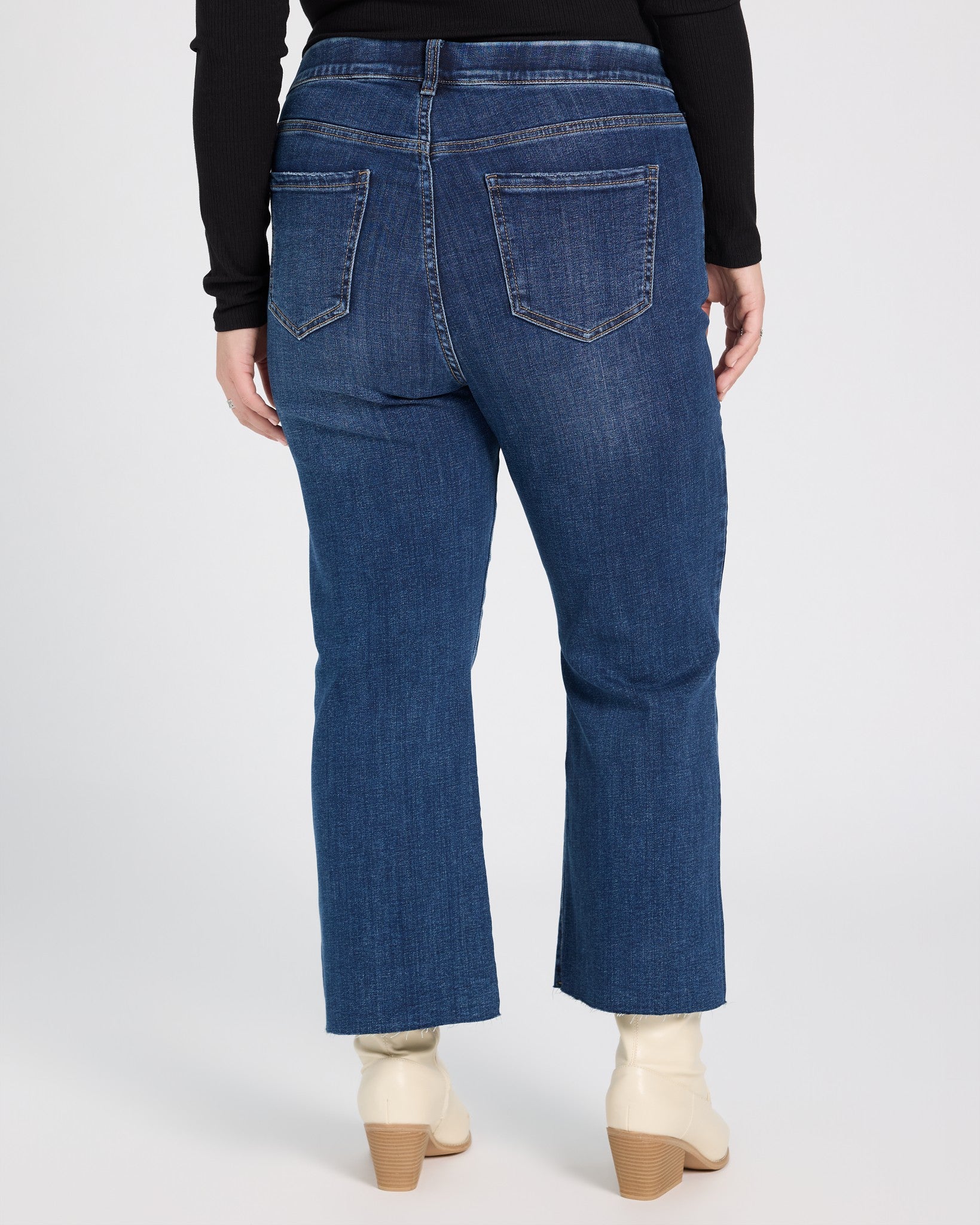 Bowers $|& Liverpool Gia Glider Crop Flare with Twisted Seam - SOF Back