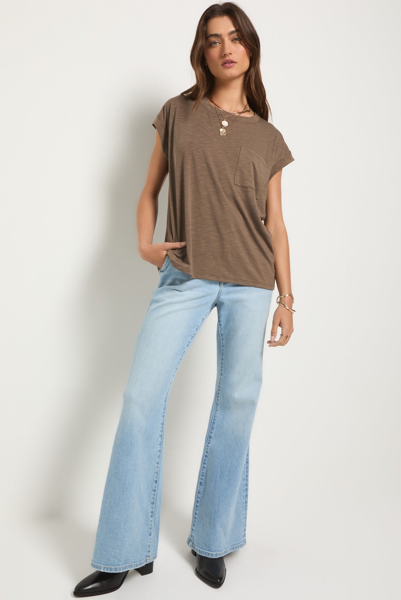 Truffle $|& SEAS Merrit Island Short Sleeve Tee - VOF Front