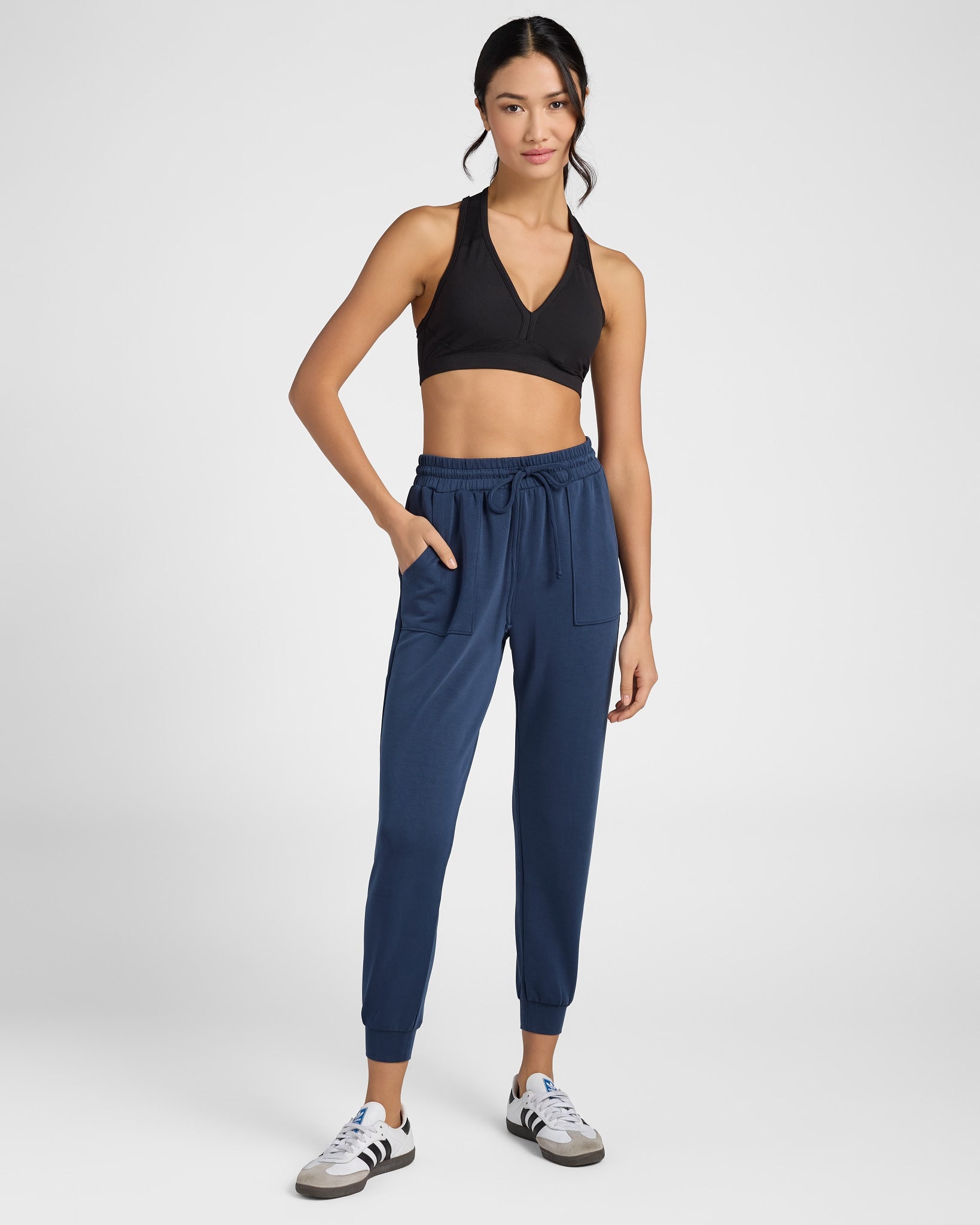 Navy $|& Thrive Société Patch Pocket Lounge Jogger - SOF Full Front