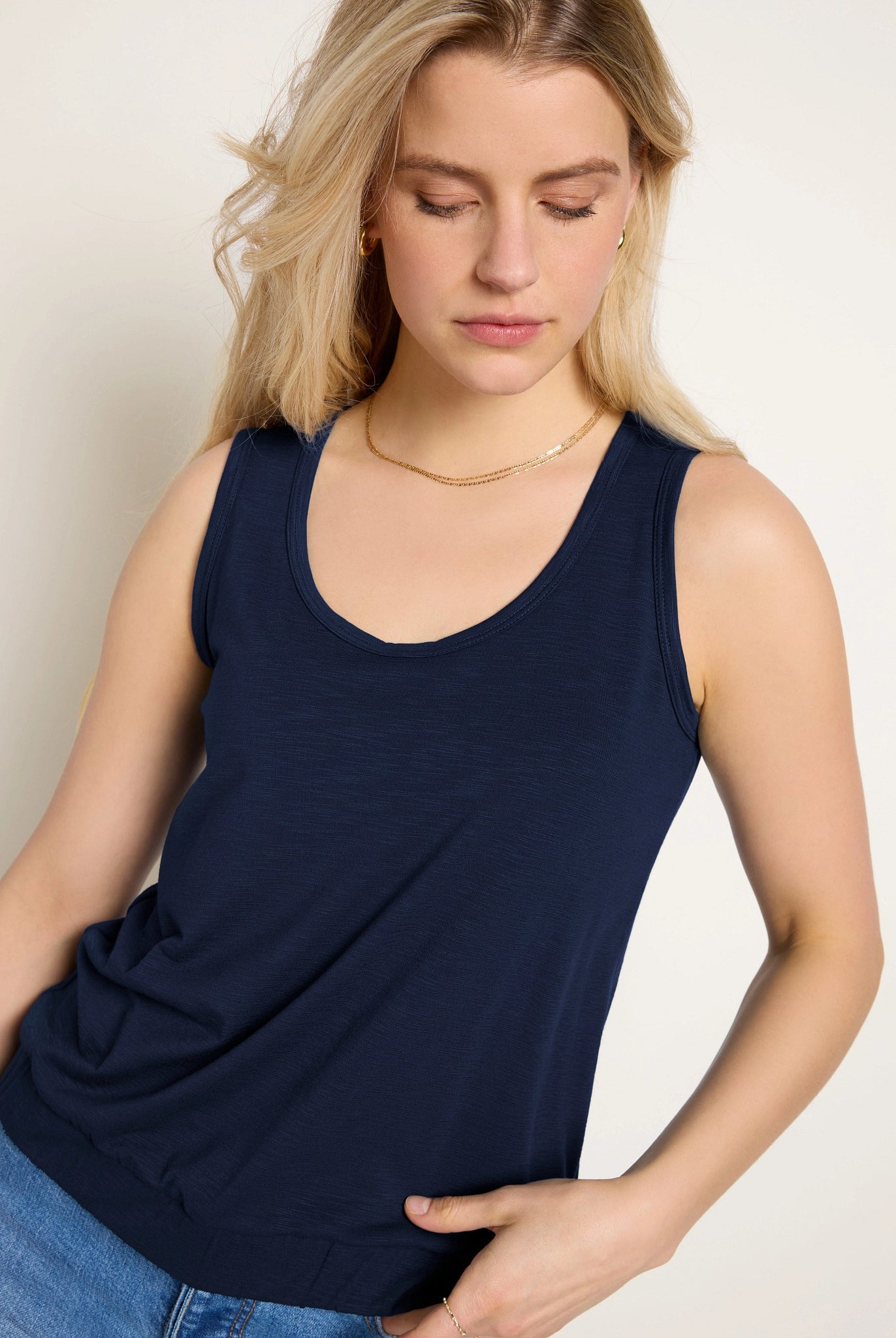 Sapphire $|& SEAS Redwood City Banded Slub Tank - SOF Front