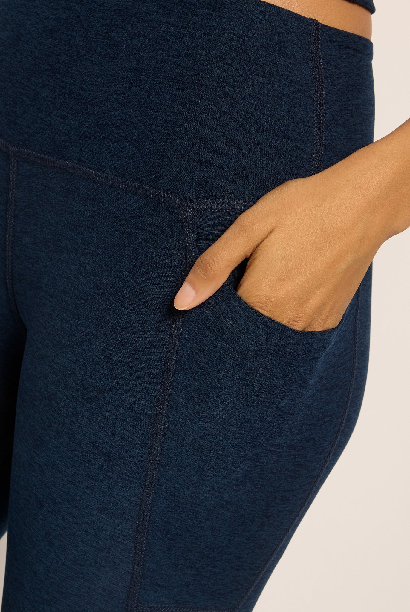 Ink Navy Heather $|& Interval FlowHeather Sculpt Pocket Legging - SOF Full Front
