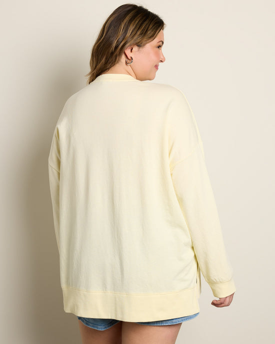 Mellow Yellow $|& Z Supply Modern V-Neck Weekender - SOF Back