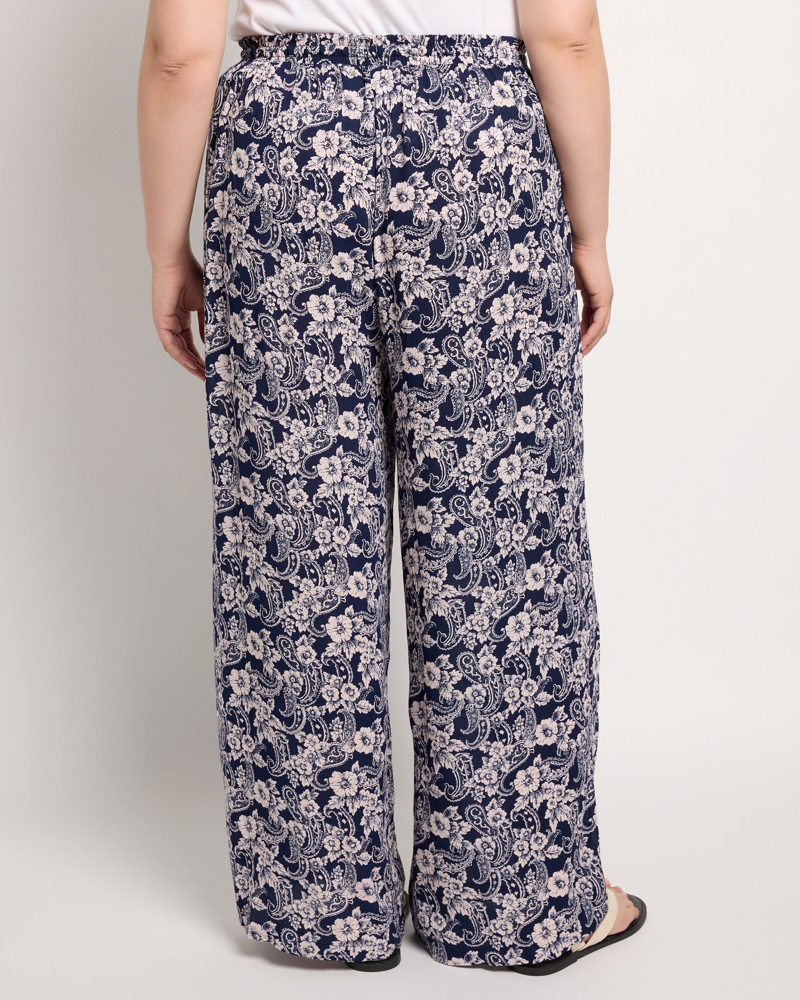 Navy $|& SEAS Gauze Pant - SOF Back