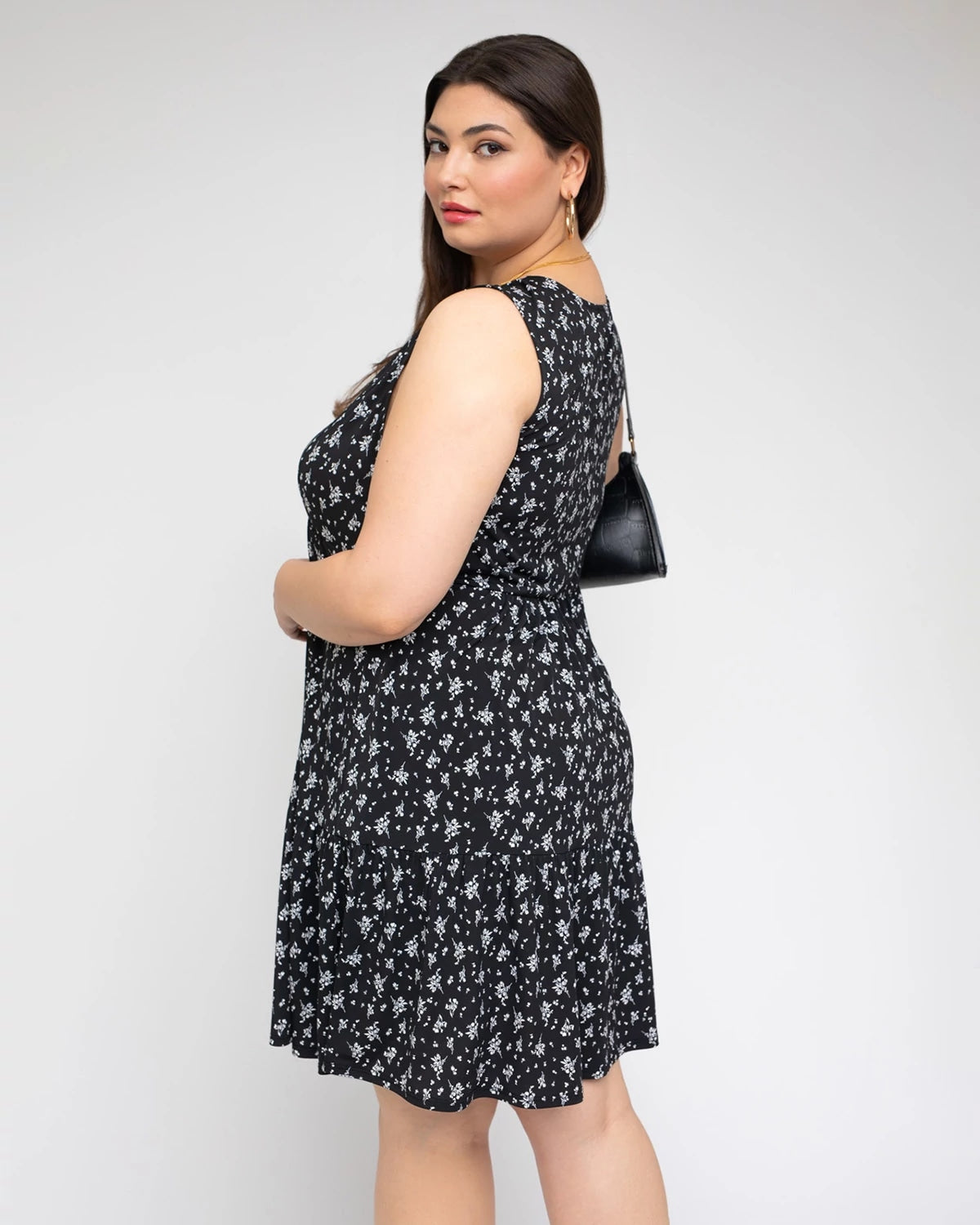 Black White Floral $|& Gilli Sleeveless Floral Dress - Hanger Front