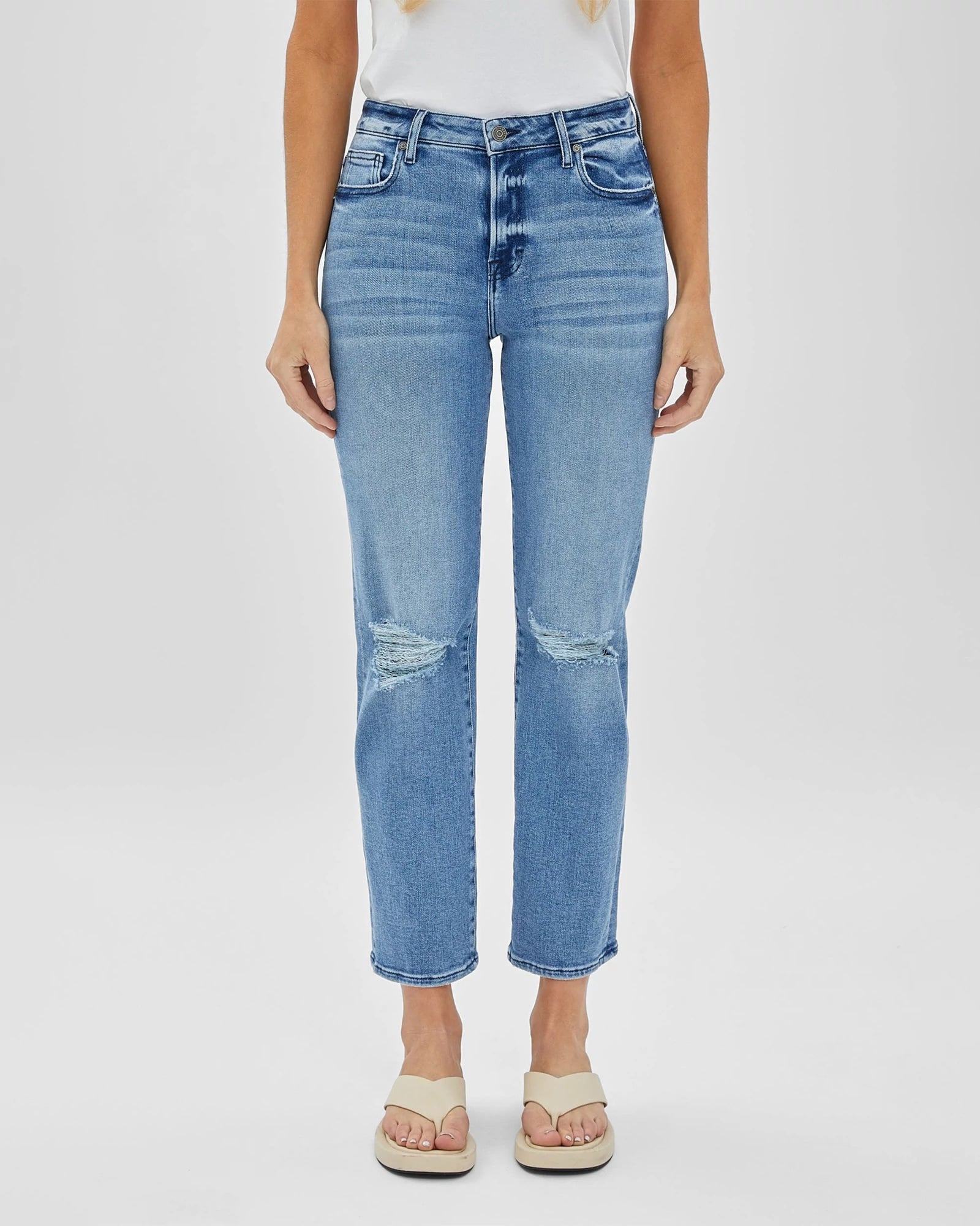 Medium Wash $|& Hidden The Tracey Straight Leg Jean - VOF Detail