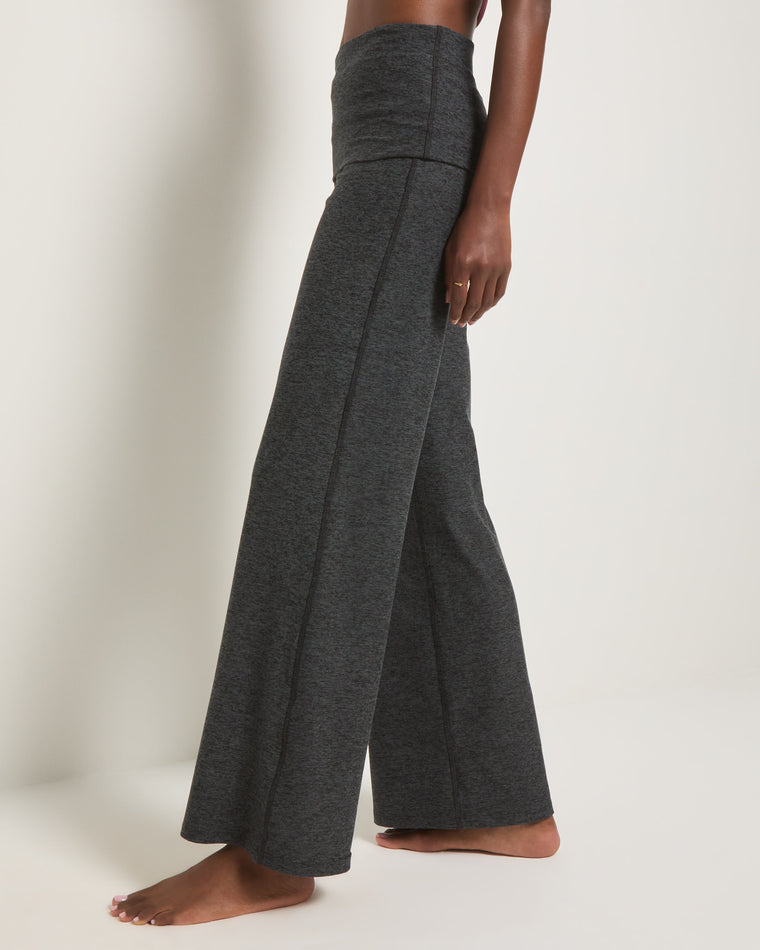 Heather Charcoal $|& Interval FlowHeather Drift Activate Pants - SOF Full Front