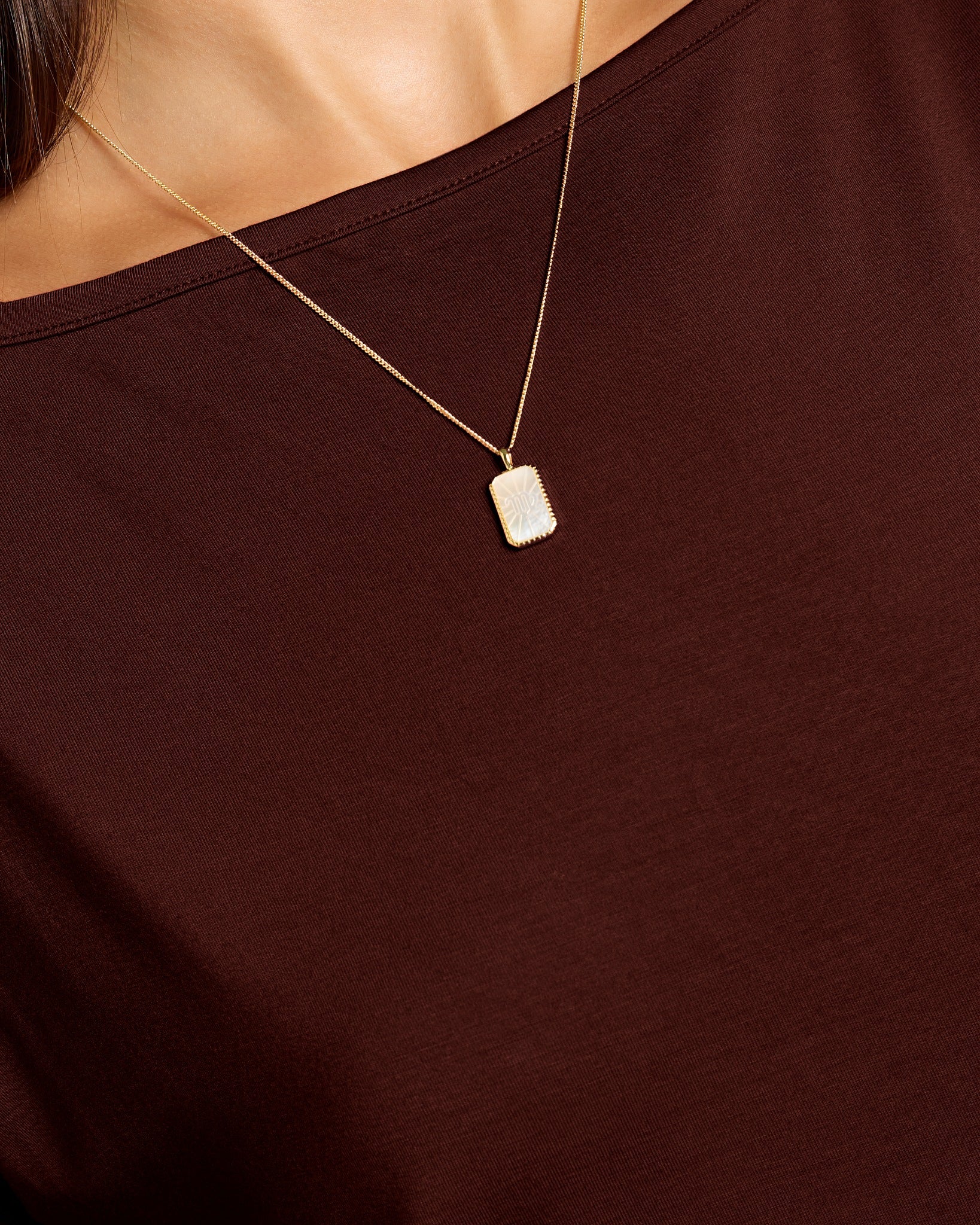 Mahogany $|& SEAS Brentwood Boat Neck Top - SOF Full Front