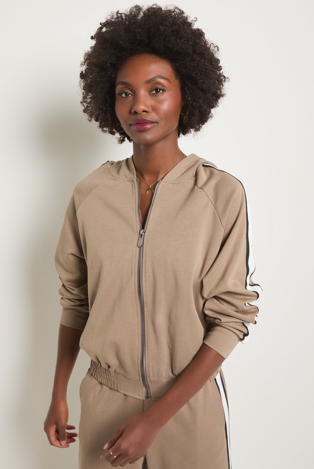 Sand Stone $|& Interval Warm Up Hooded Jacket - SOF Full Front