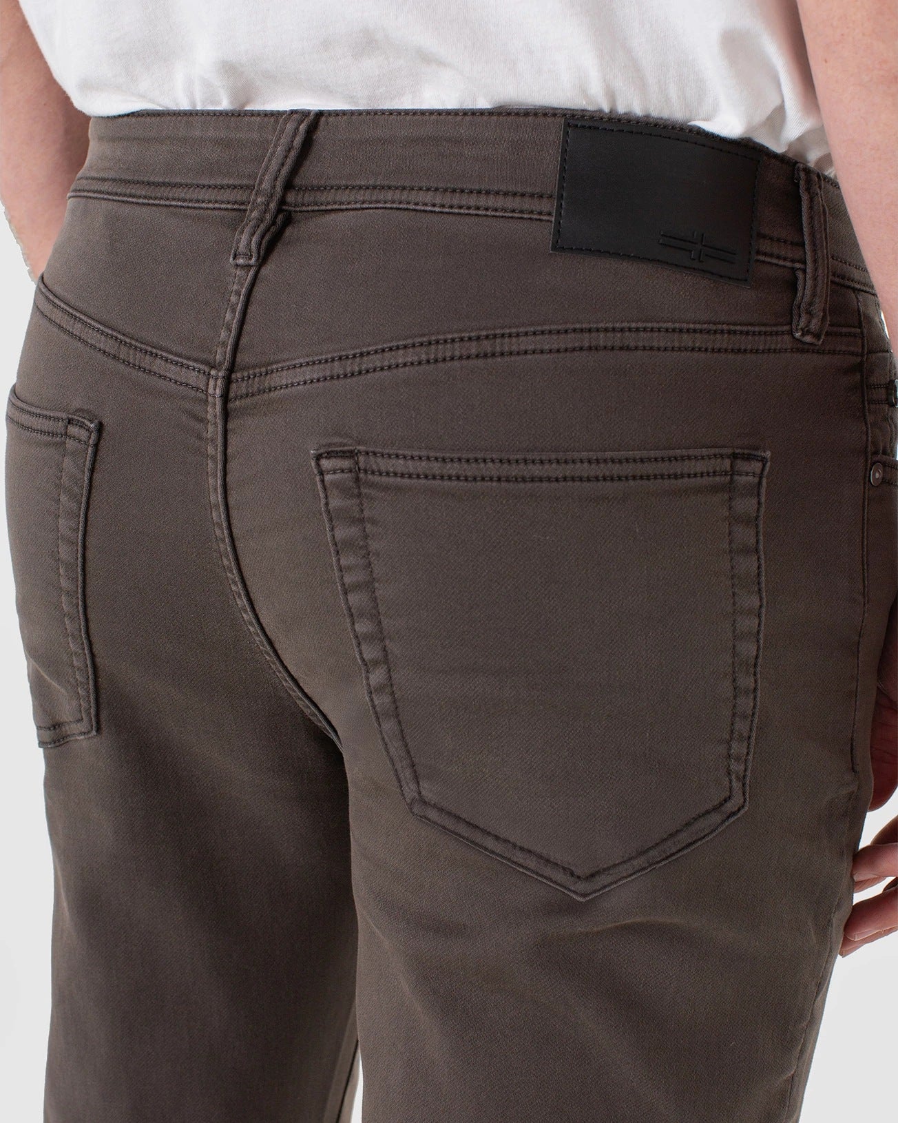 Deep Earth $|& Liverpool Kingston Modern Straight 32In - Hanger Back