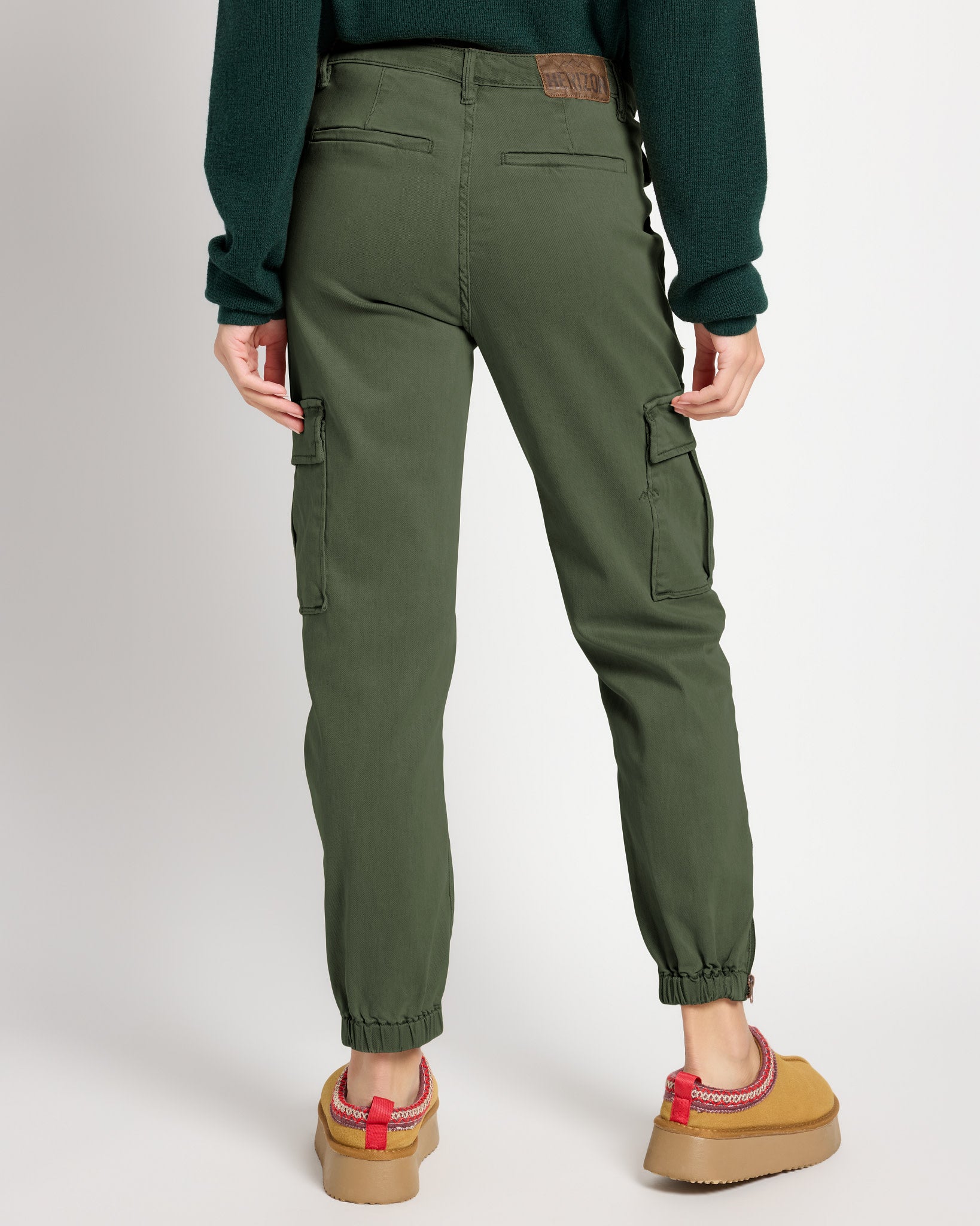 Olive Branch $|& Herizon Niki Cargo Pant - SOF Back