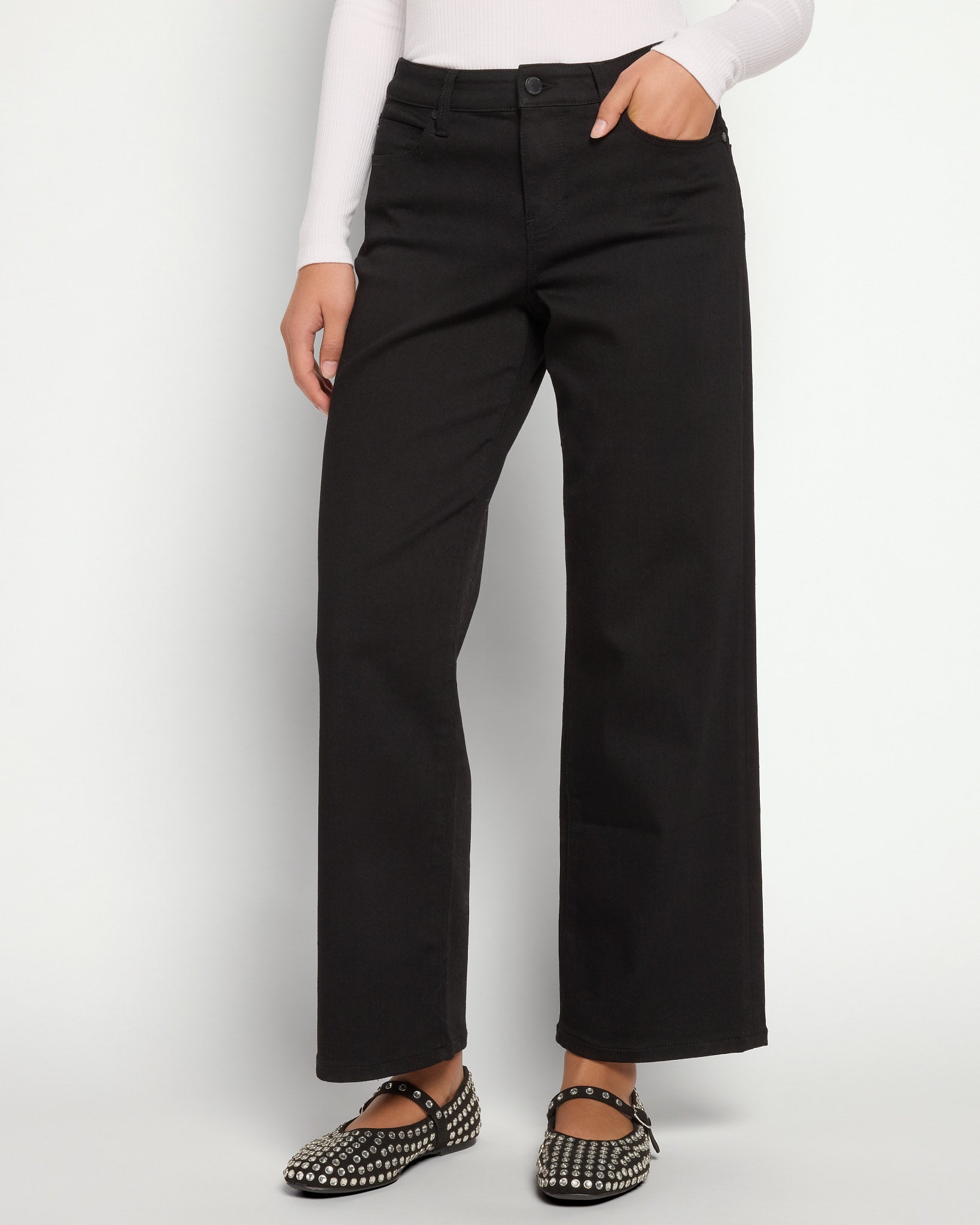 Black Rinse $|& Liverpool The Stride Wide Leg Jeans - SOF Front