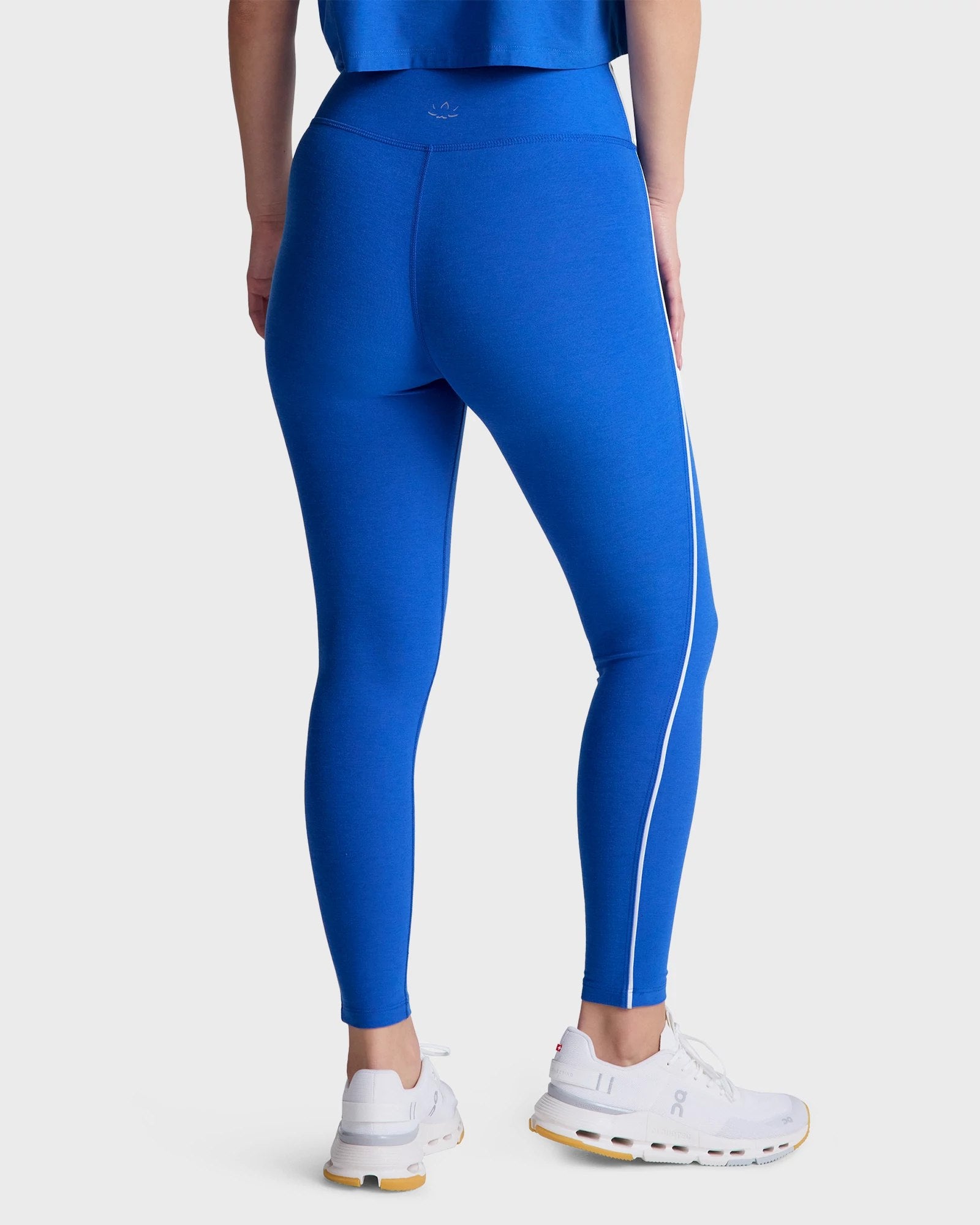Court Blue Heather/Cloud White $|& Beyond Yoga Spacedye Trophy High Waisted Midi Legging - Hanger Side