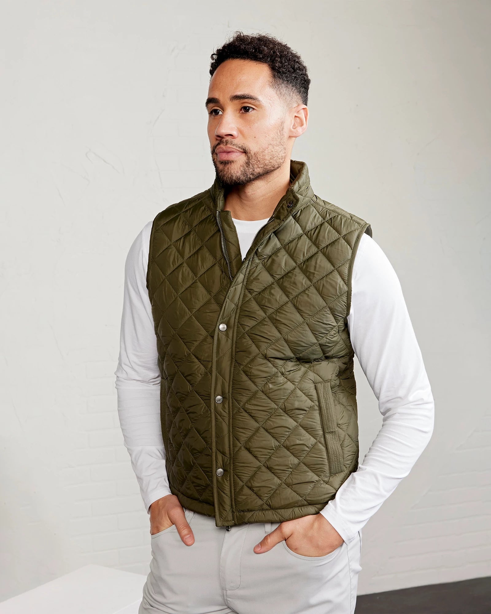 Dark Olive $|& Tasc Millbrook Quilted Vest - VOF Detail